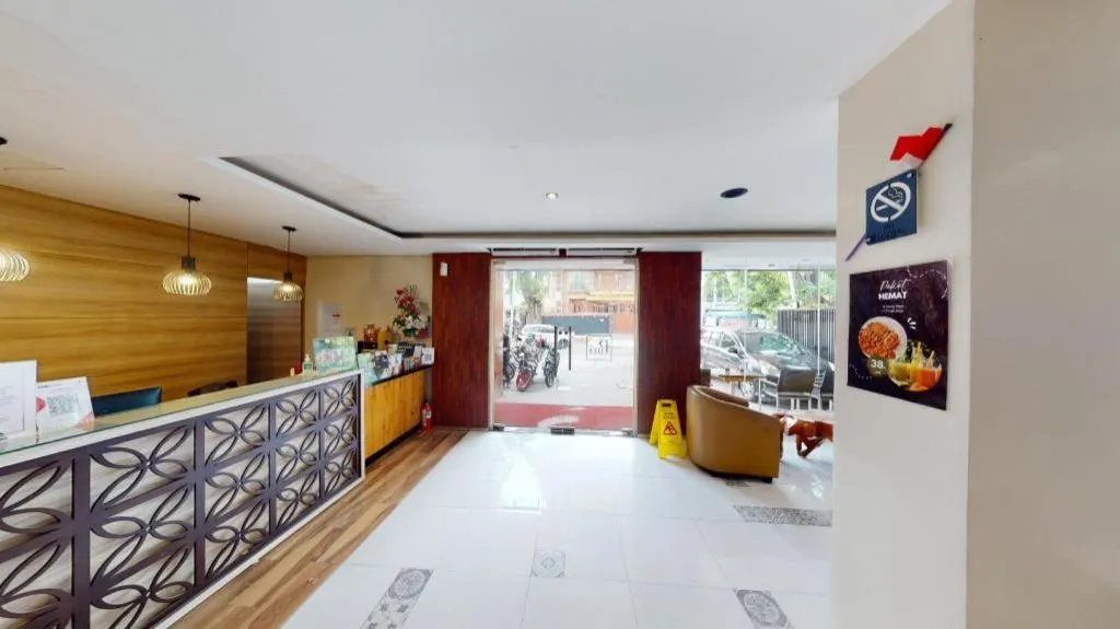 Life Puri Hotel Surabaya