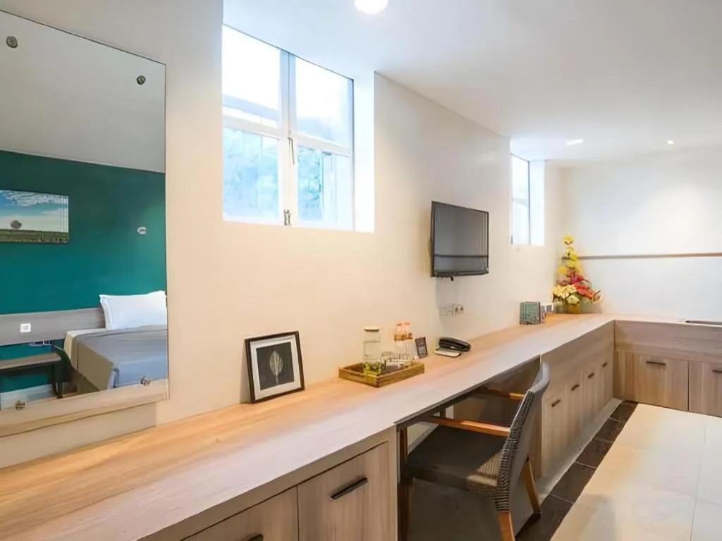 Life Puri Hotel Surabaya