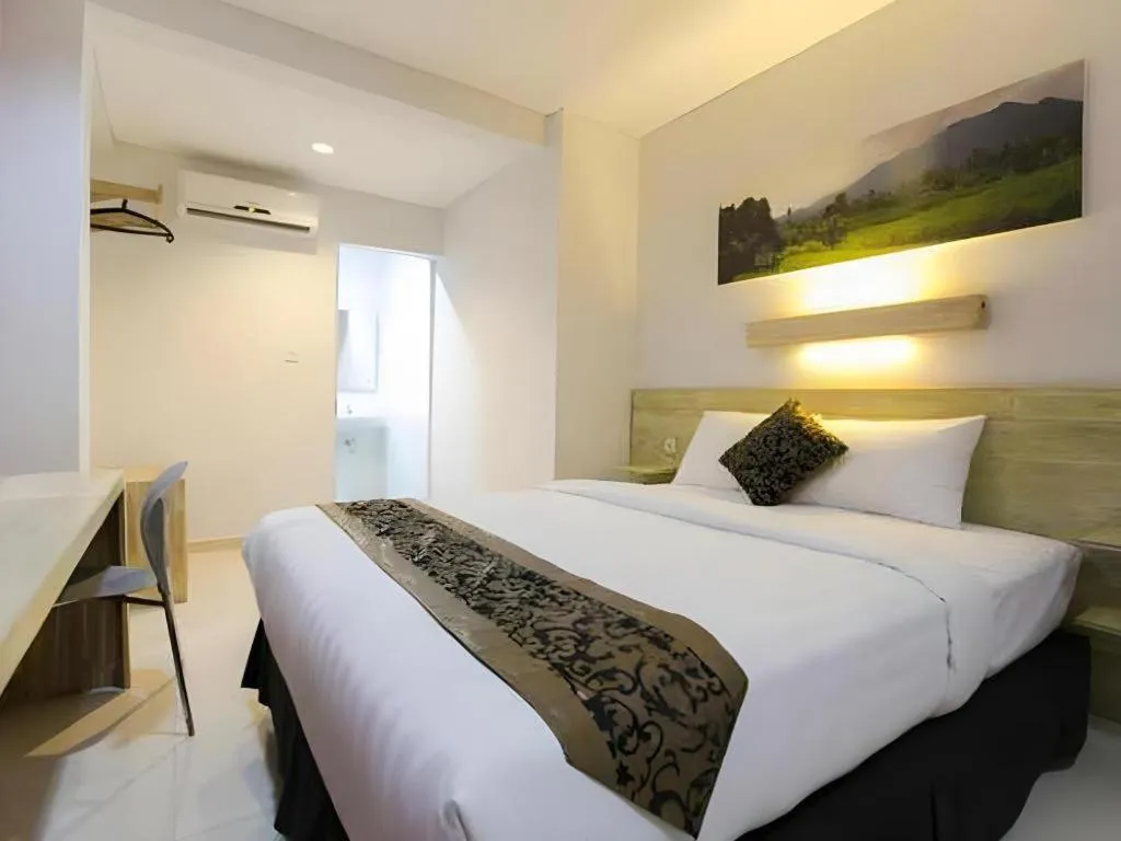 Bed in Life Puri Hotel Surabaya