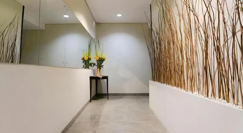 Life Puri Hotel Surabaya