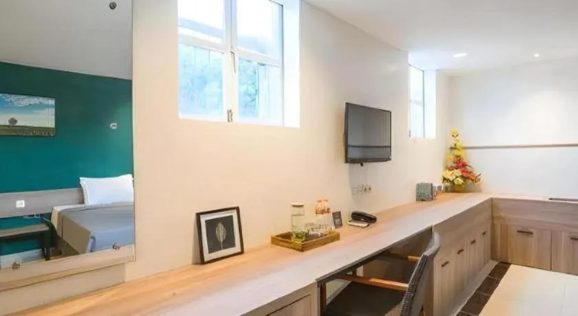 Life Puri Hotel Surabaya