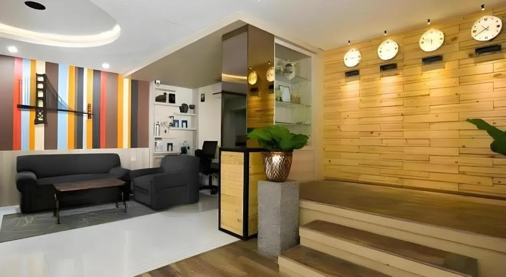 Life Puri Hotel Surabaya