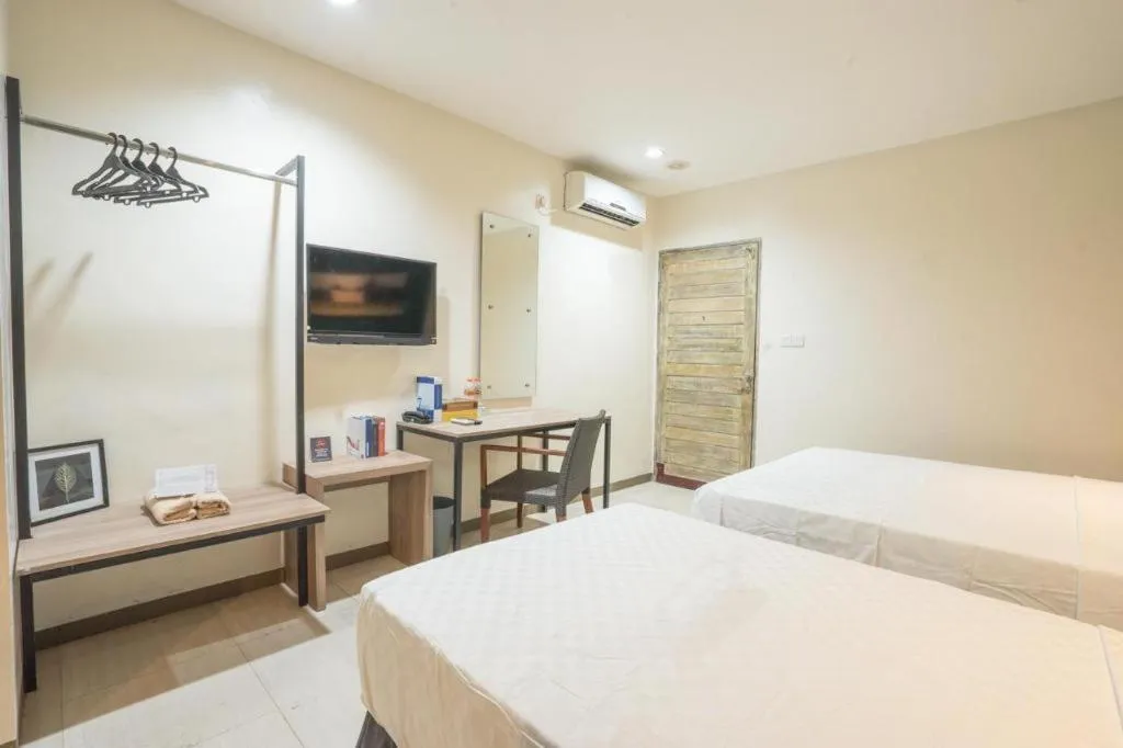 Bed in Life Puri Hotel Surabaya