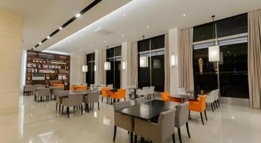 Top Cloud Hotel Iksan