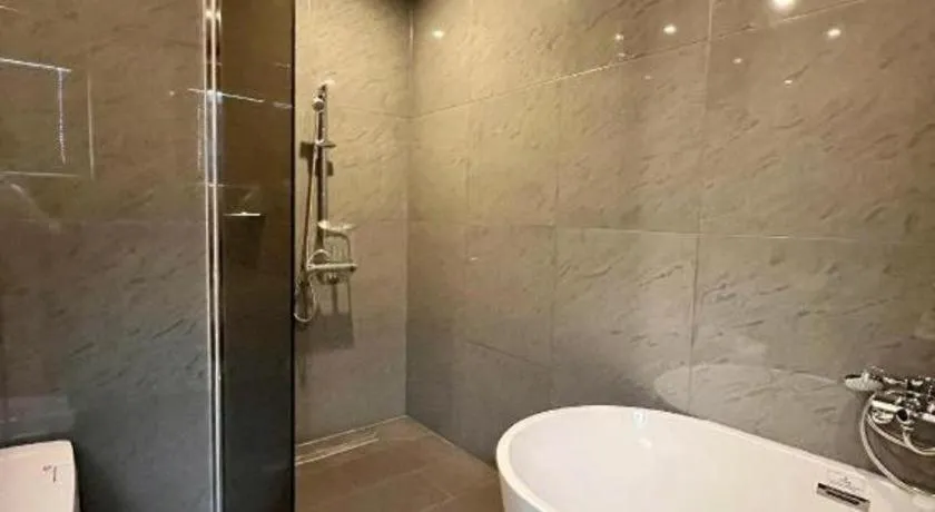 Top Cloud Hotel Iksan