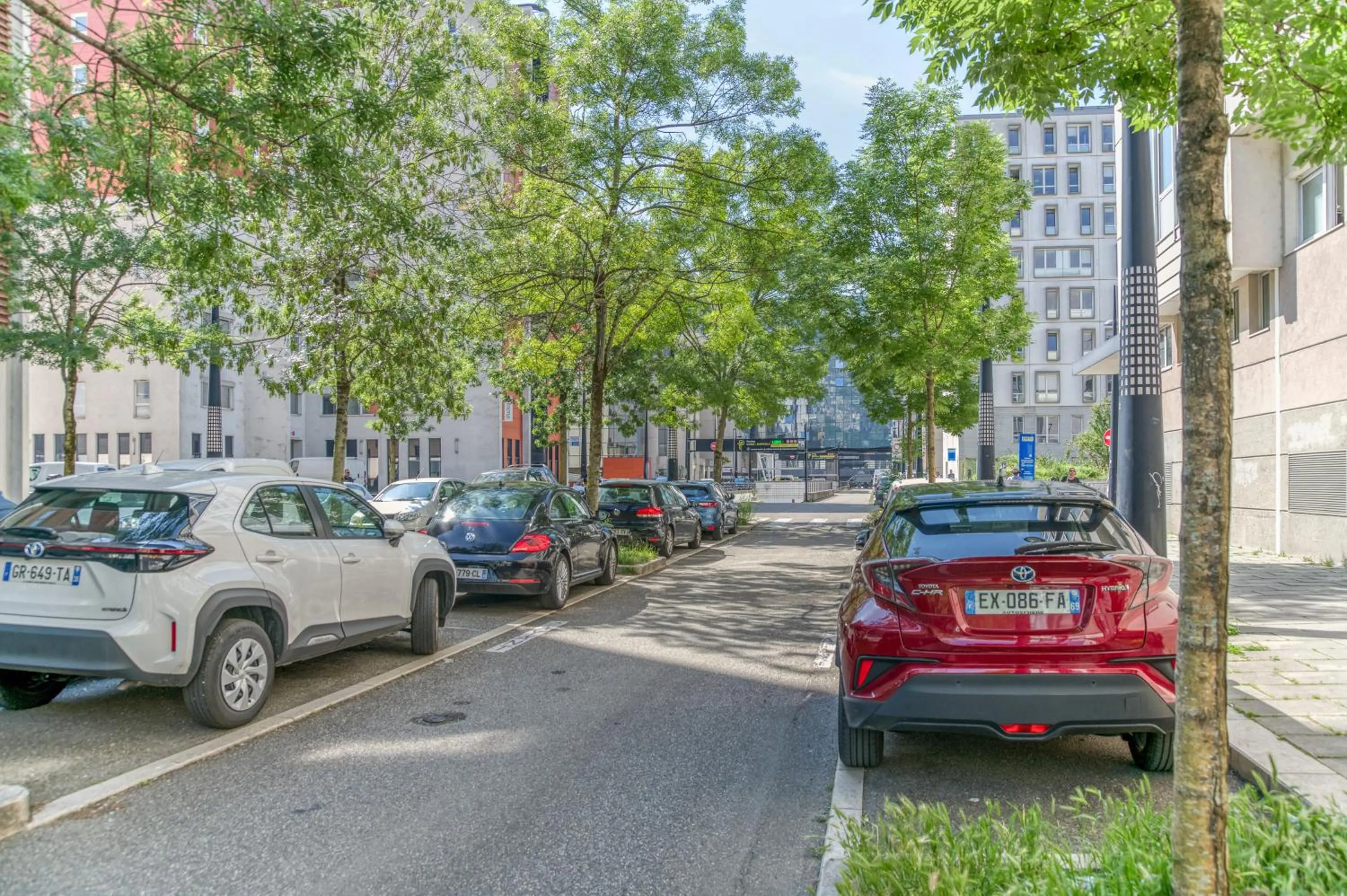 Parking in R'Apparts T2 Le New York