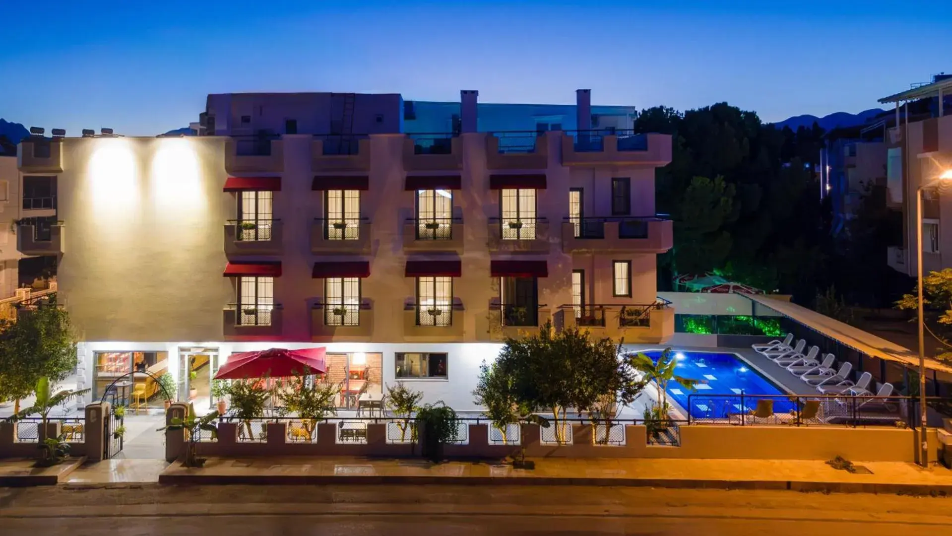 Property building in 7inn Property building in 7inn