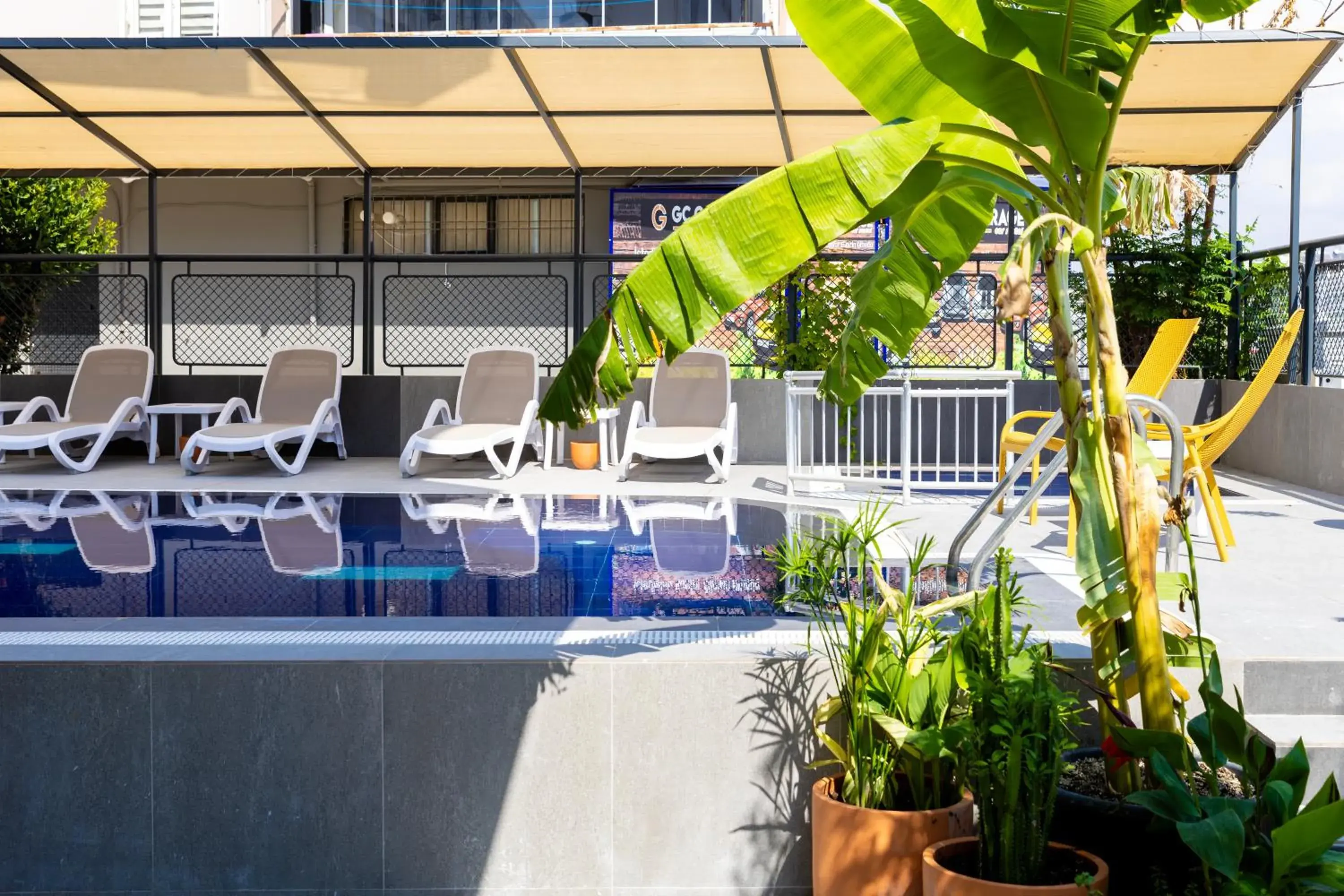 Pool view in 7inn Pool view in 7inn