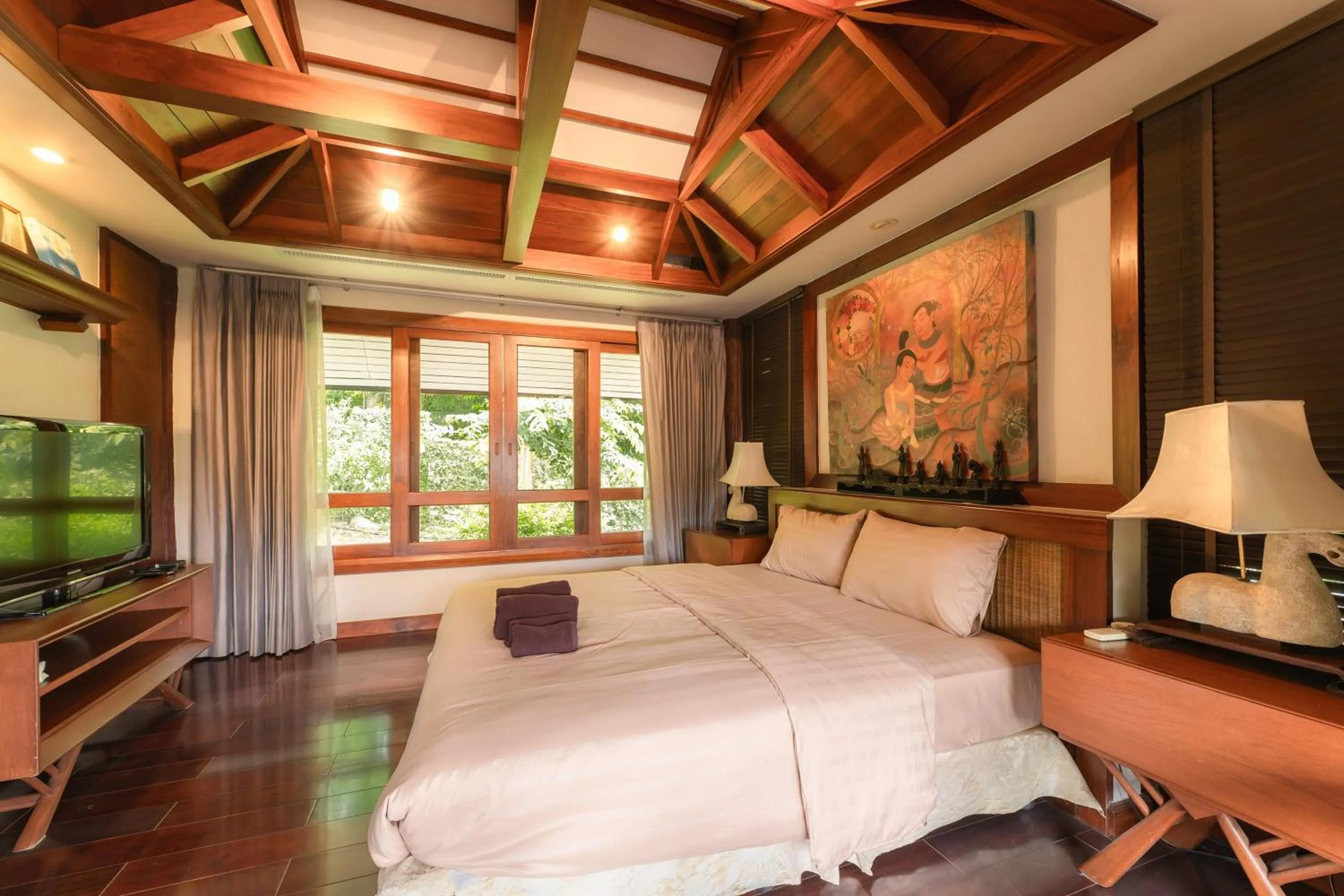 Bed in Guru Resort Chiang Mai