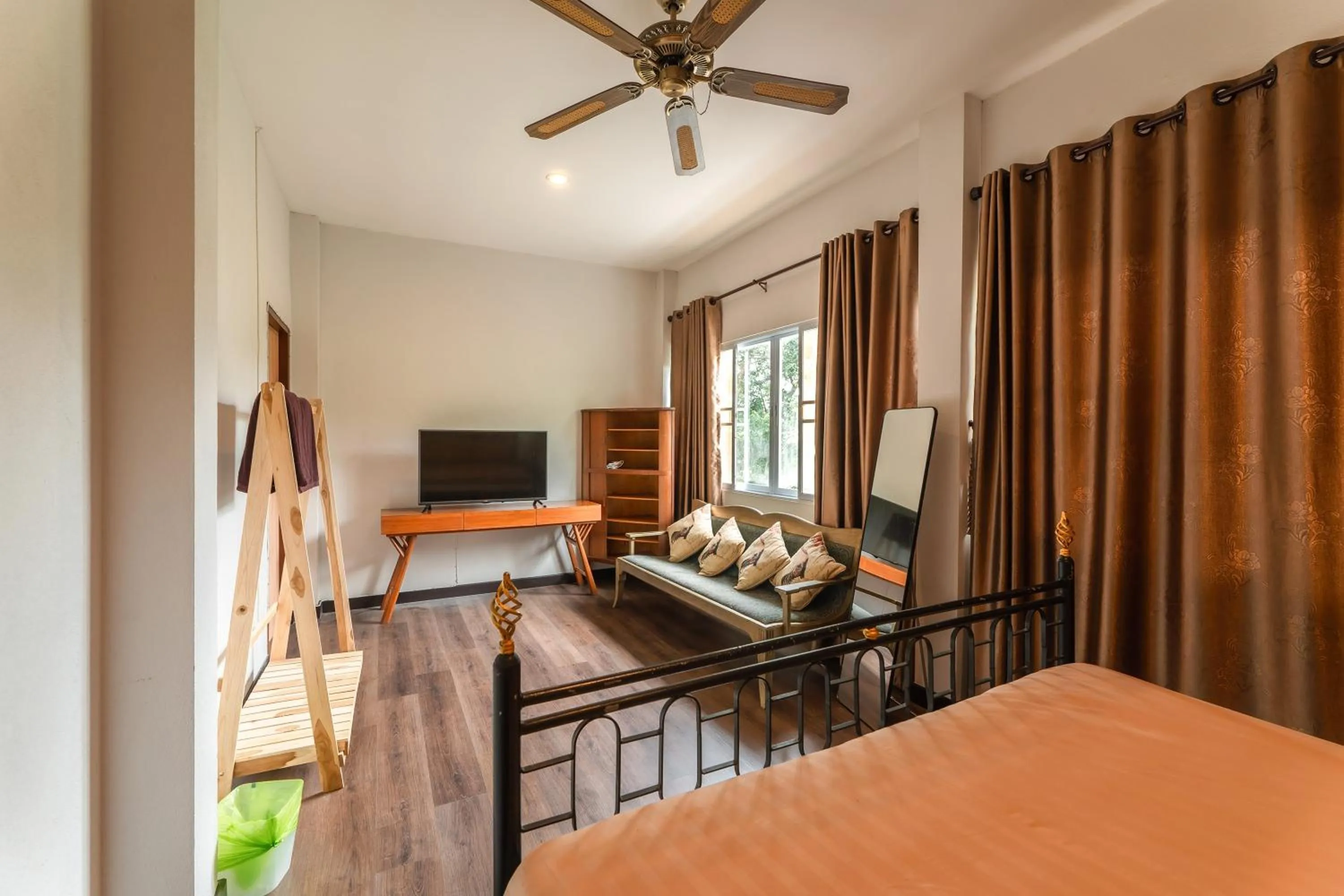 Bed in Guru Resort Chiang Mai