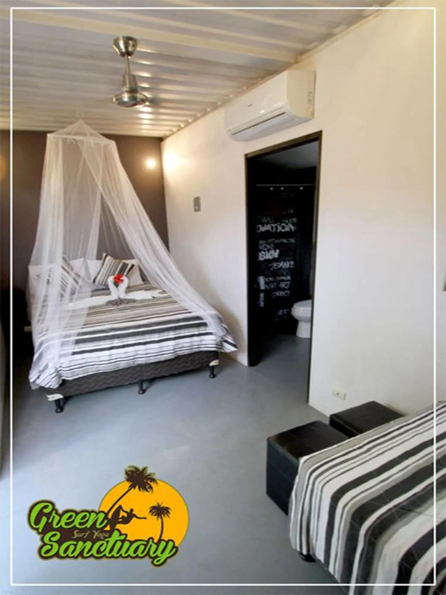 Staff, Bed in Green Sanctuary Hotel