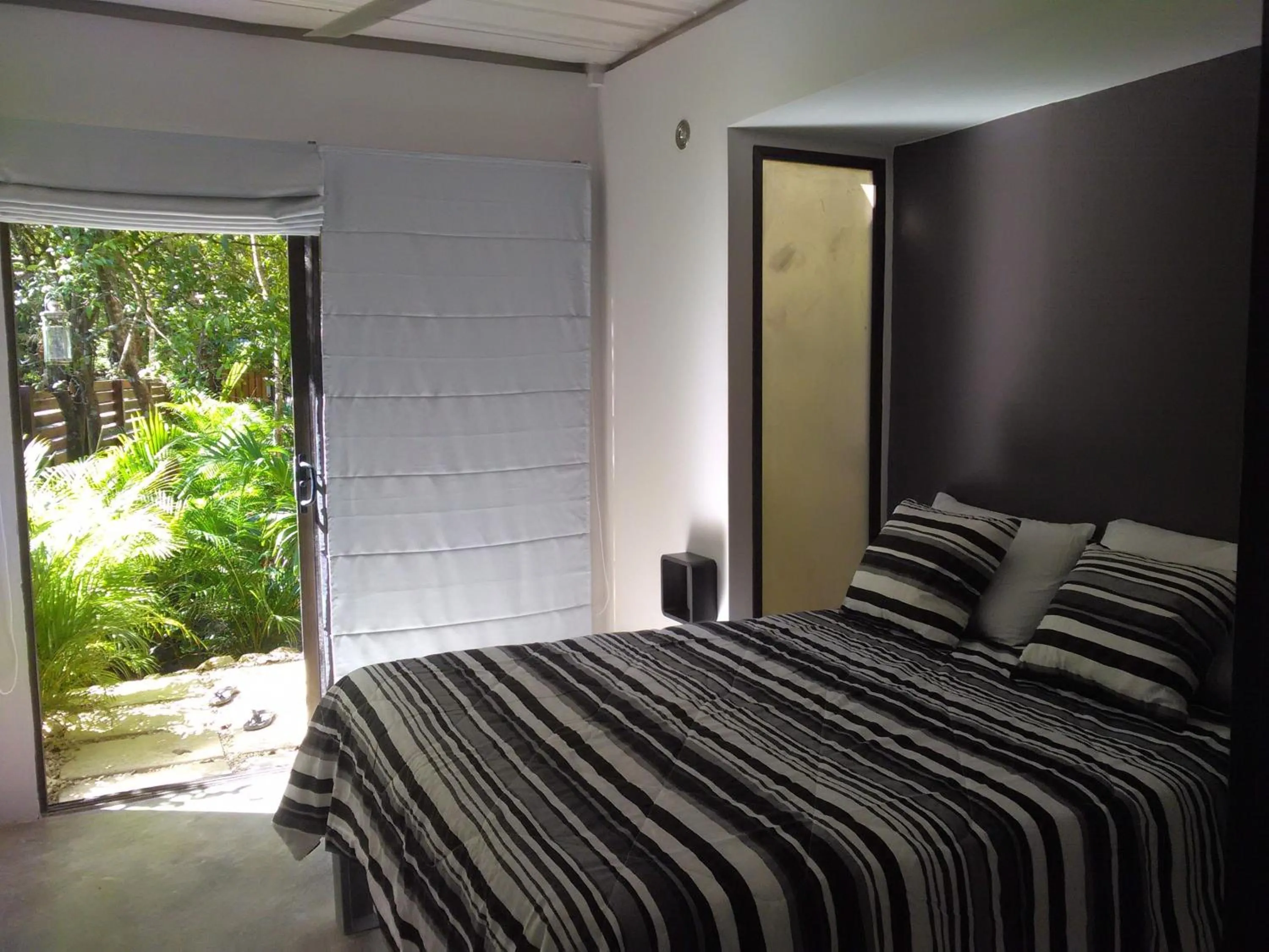 Bed in Green Sanctuary Hotel