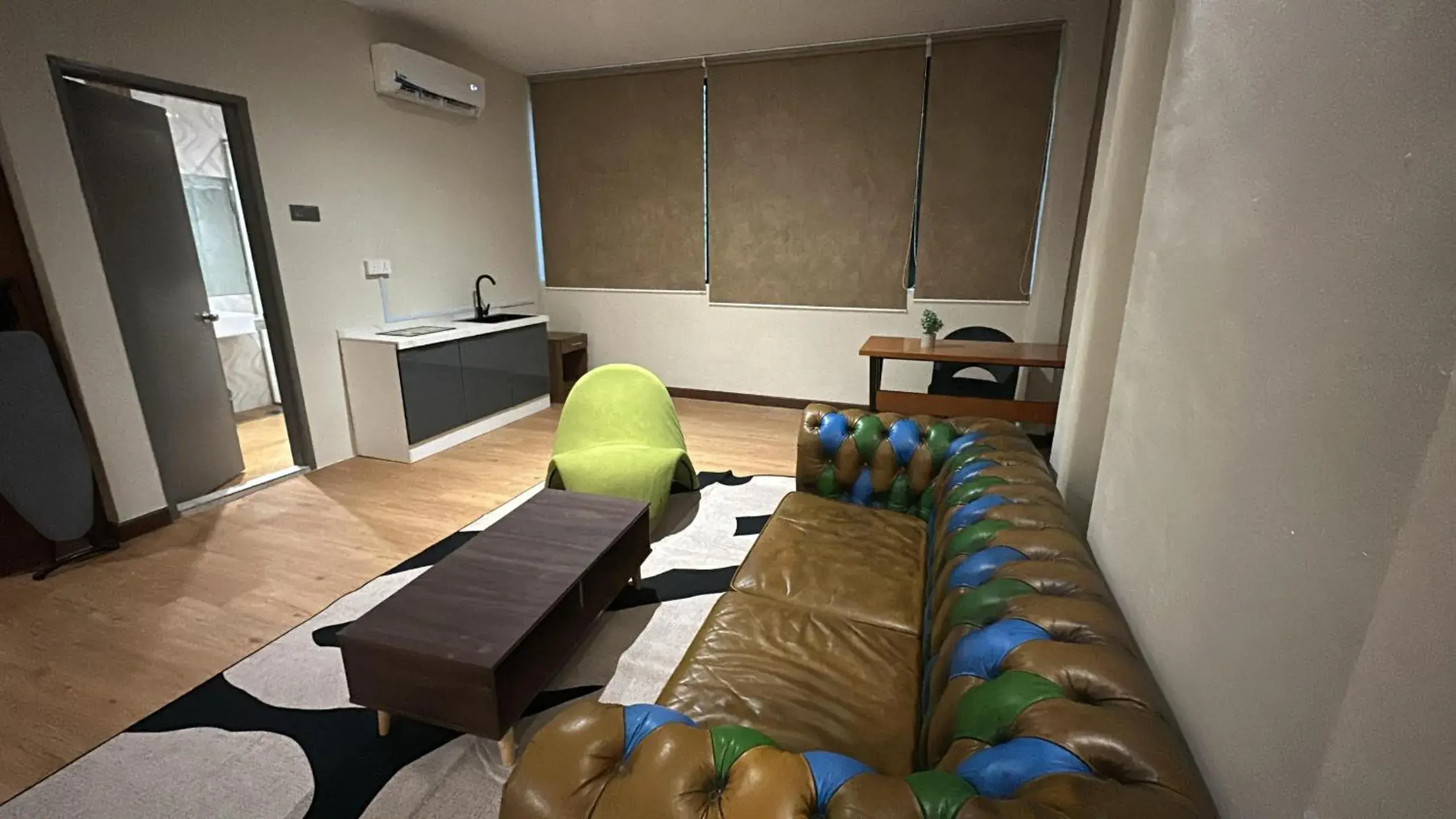 Photo of the whole room, Bed in Kingston Hotel 8 - Kuala Lumpur Bukit Bintang Photo of the whole room, Bed in Kingston Hotel 8 - Kuala Lumpur Bukit Bintang