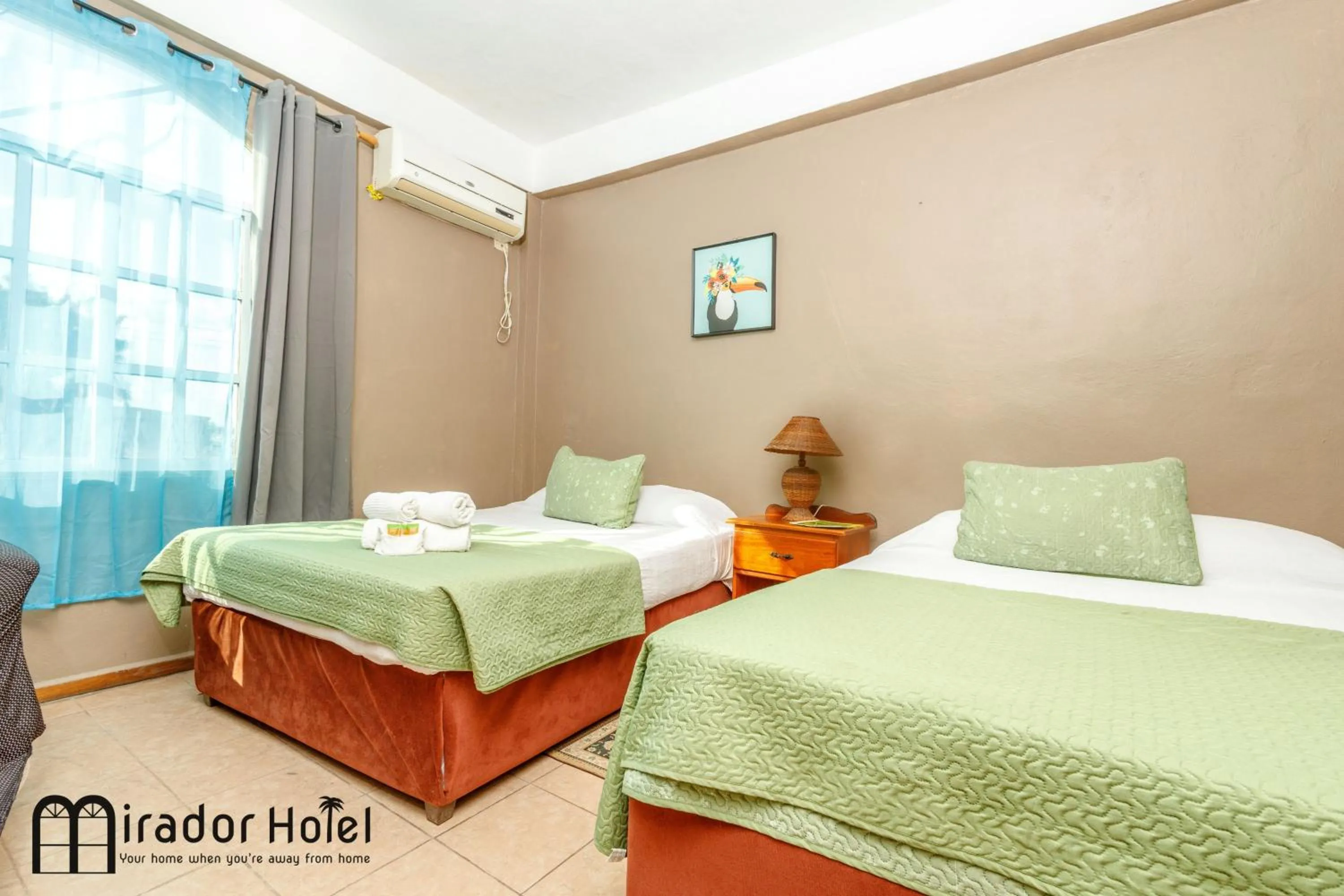 Bedroom, Bed in Mirador Hotel