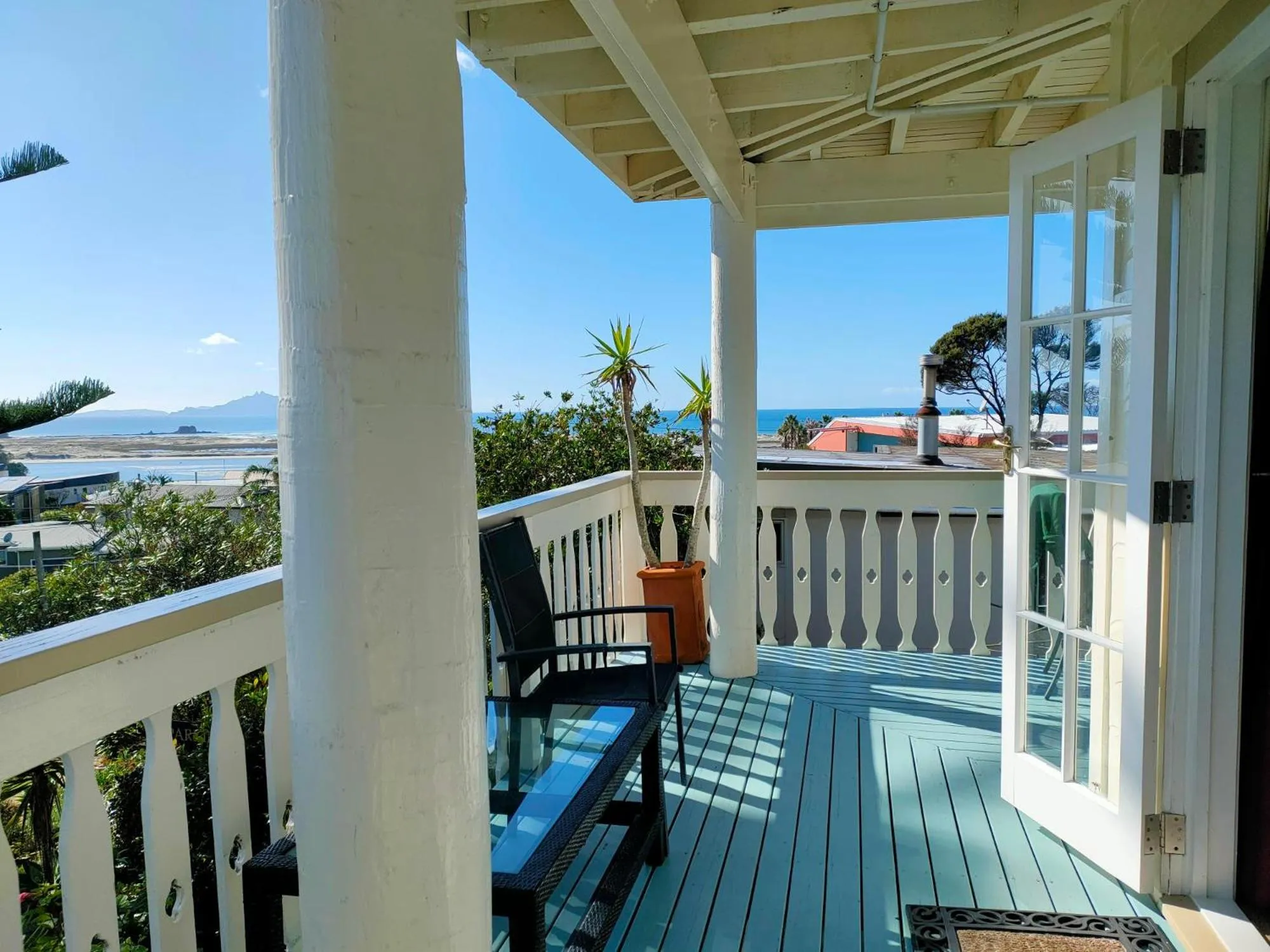 Seating area in Mangawhai Lodge