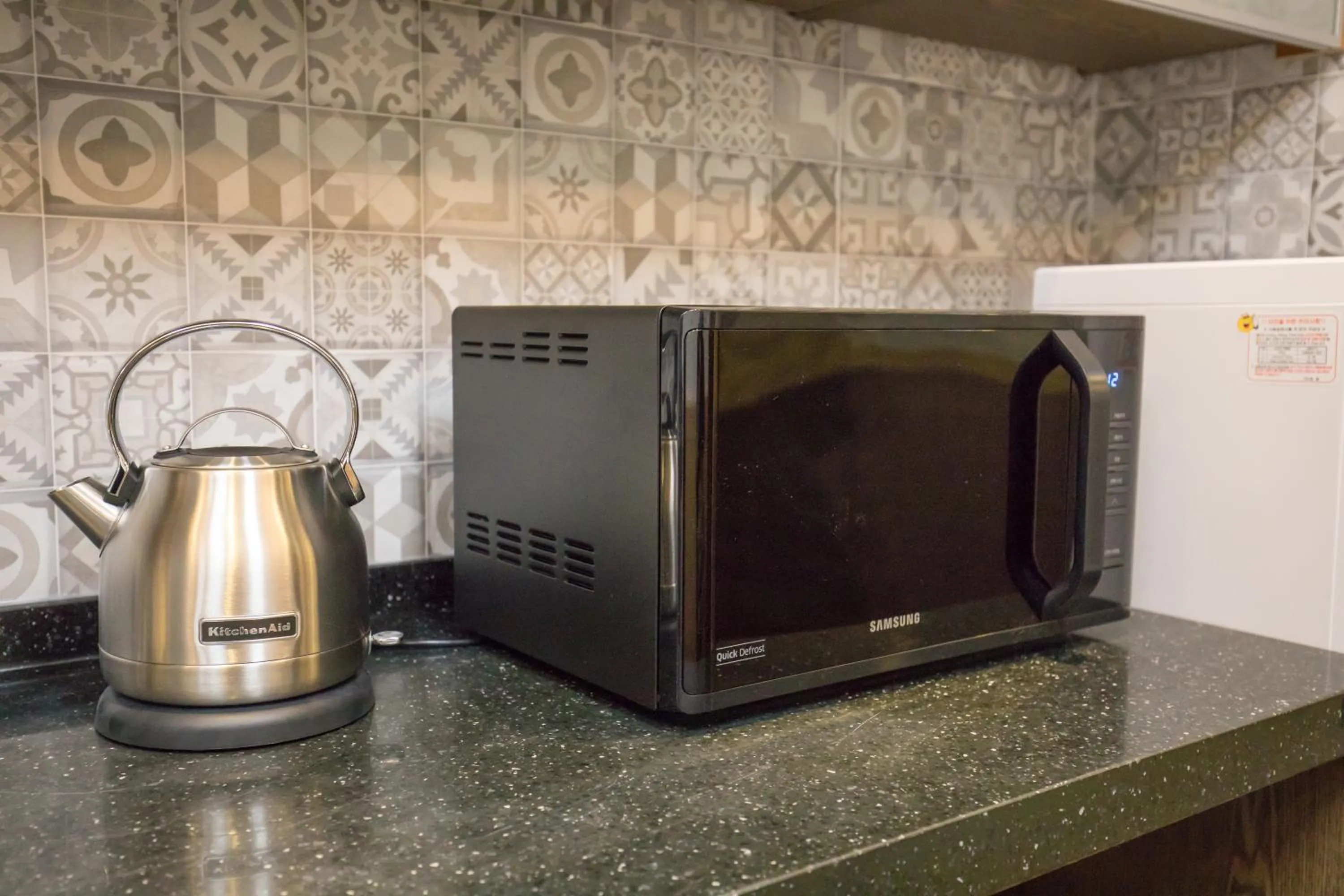 Coffee/tea facilities in Step Inn Myeongdong 1