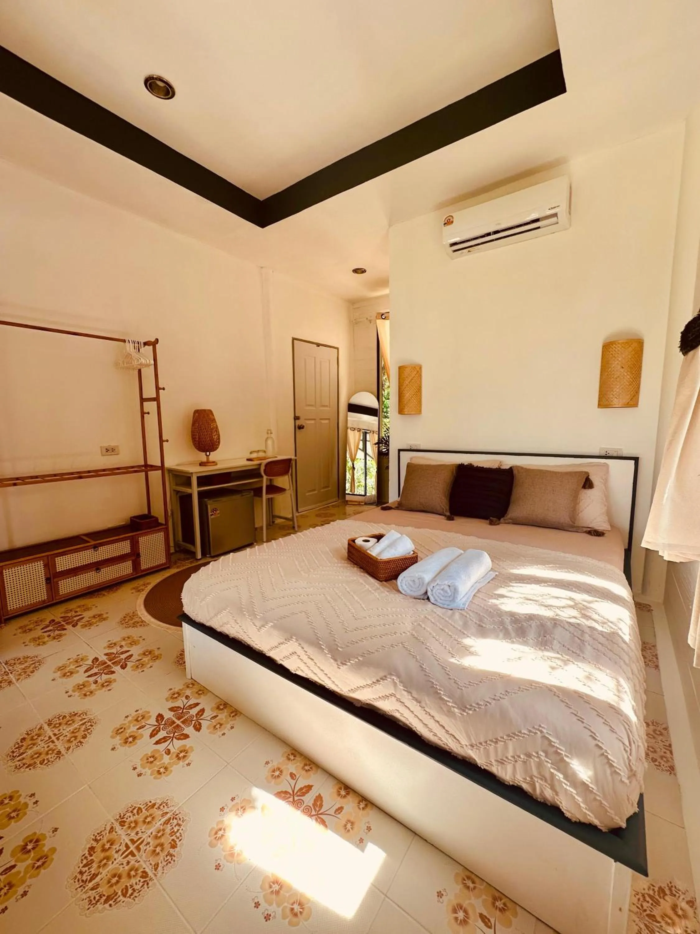 Photo of the whole room, Bed in Koh Kood Garden House