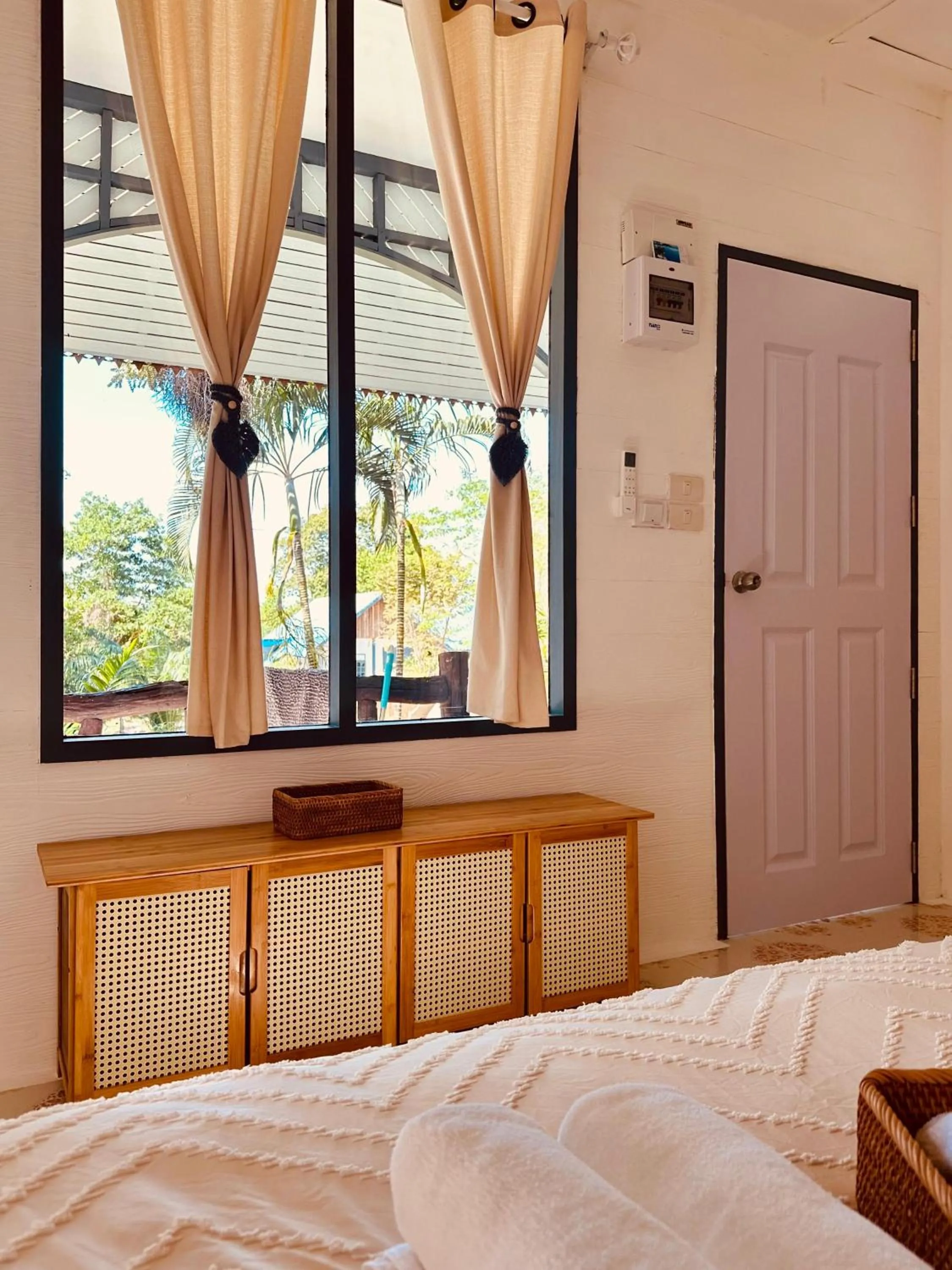 View (from property/room), Bed in Koh Kood Garden House