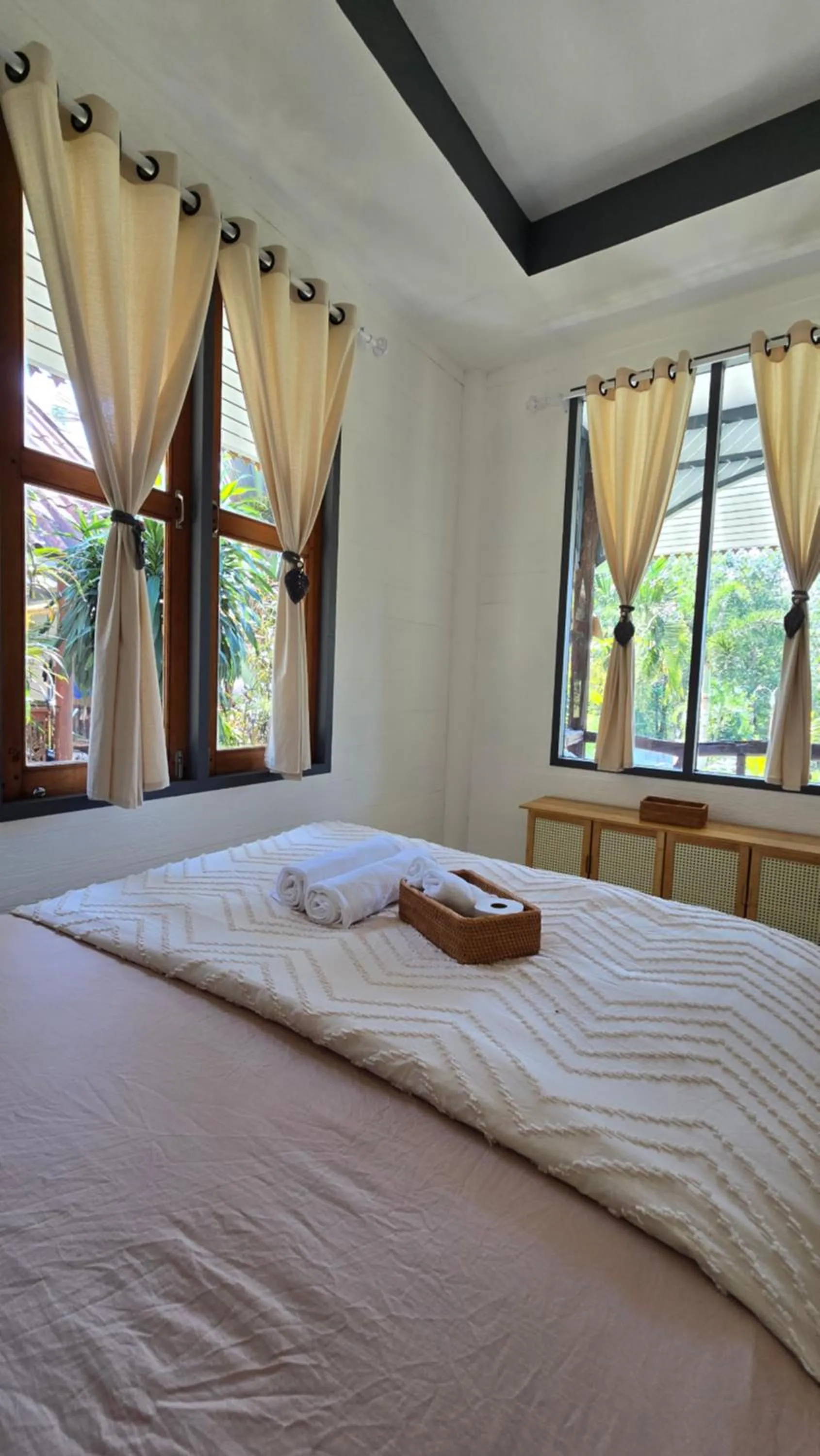 Bed in Koh Kood Garden House