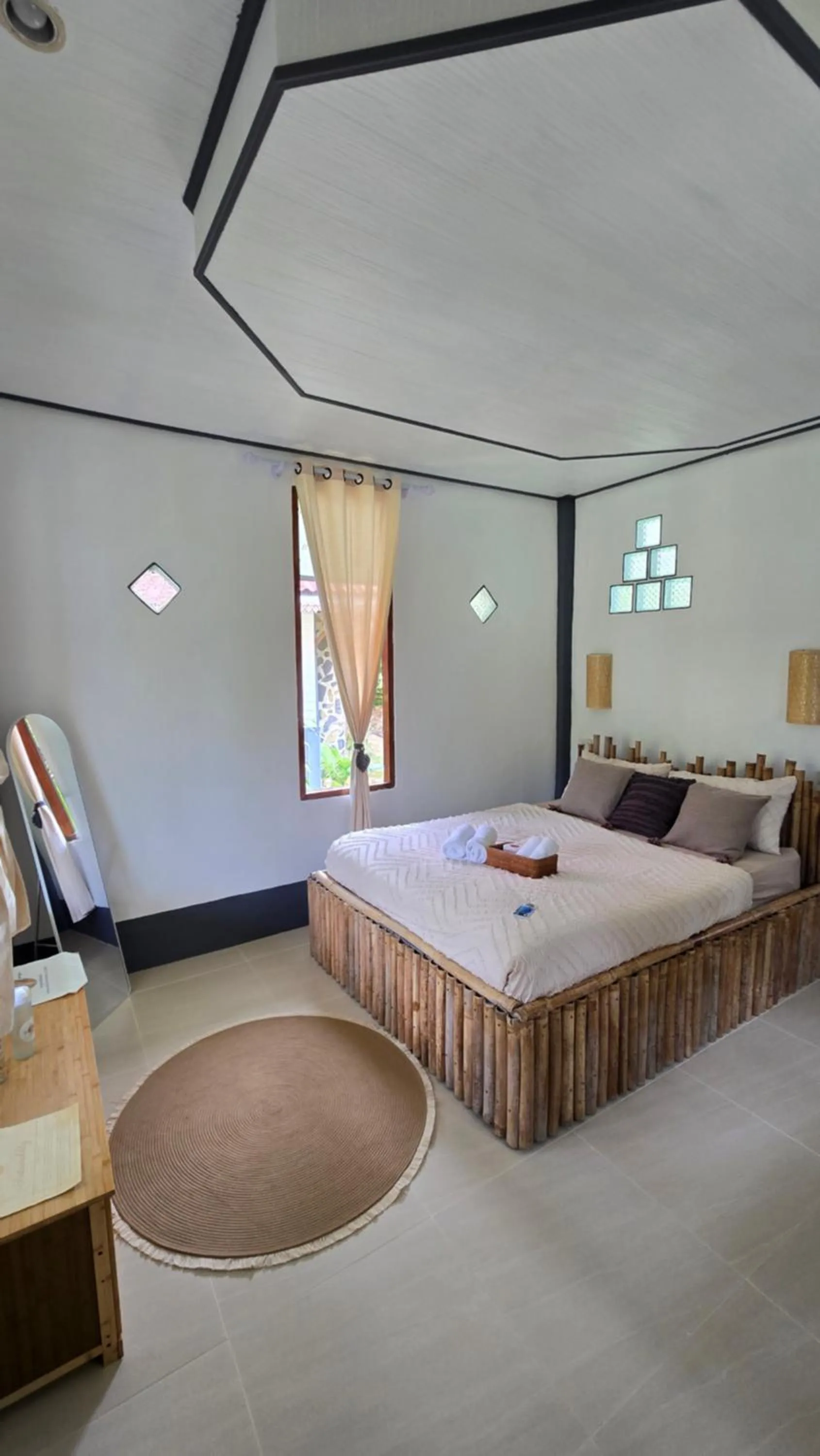 Photo of the whole room, Bed in Koh Kood Garden House