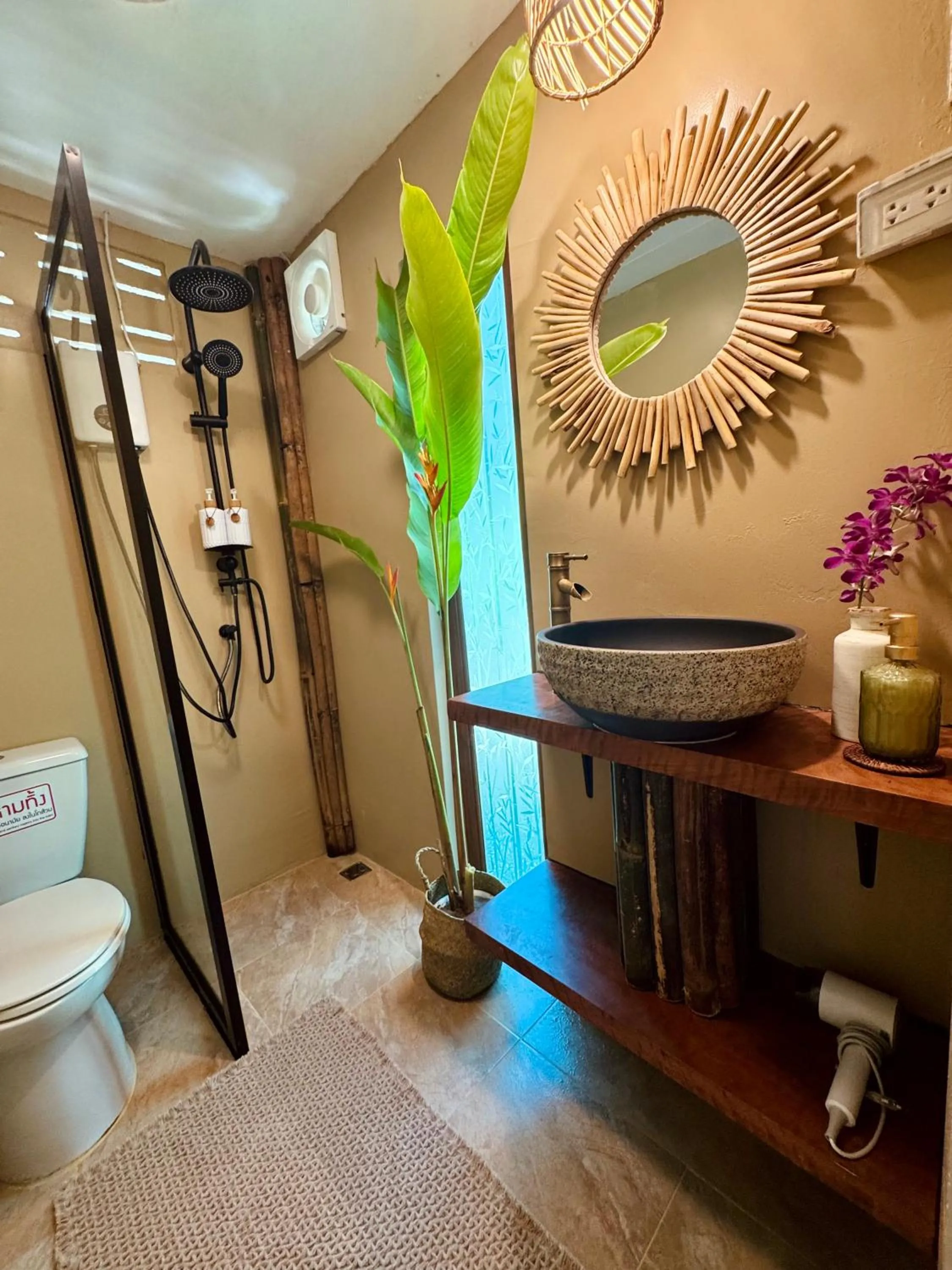 Shower in Koh Kood Garden House