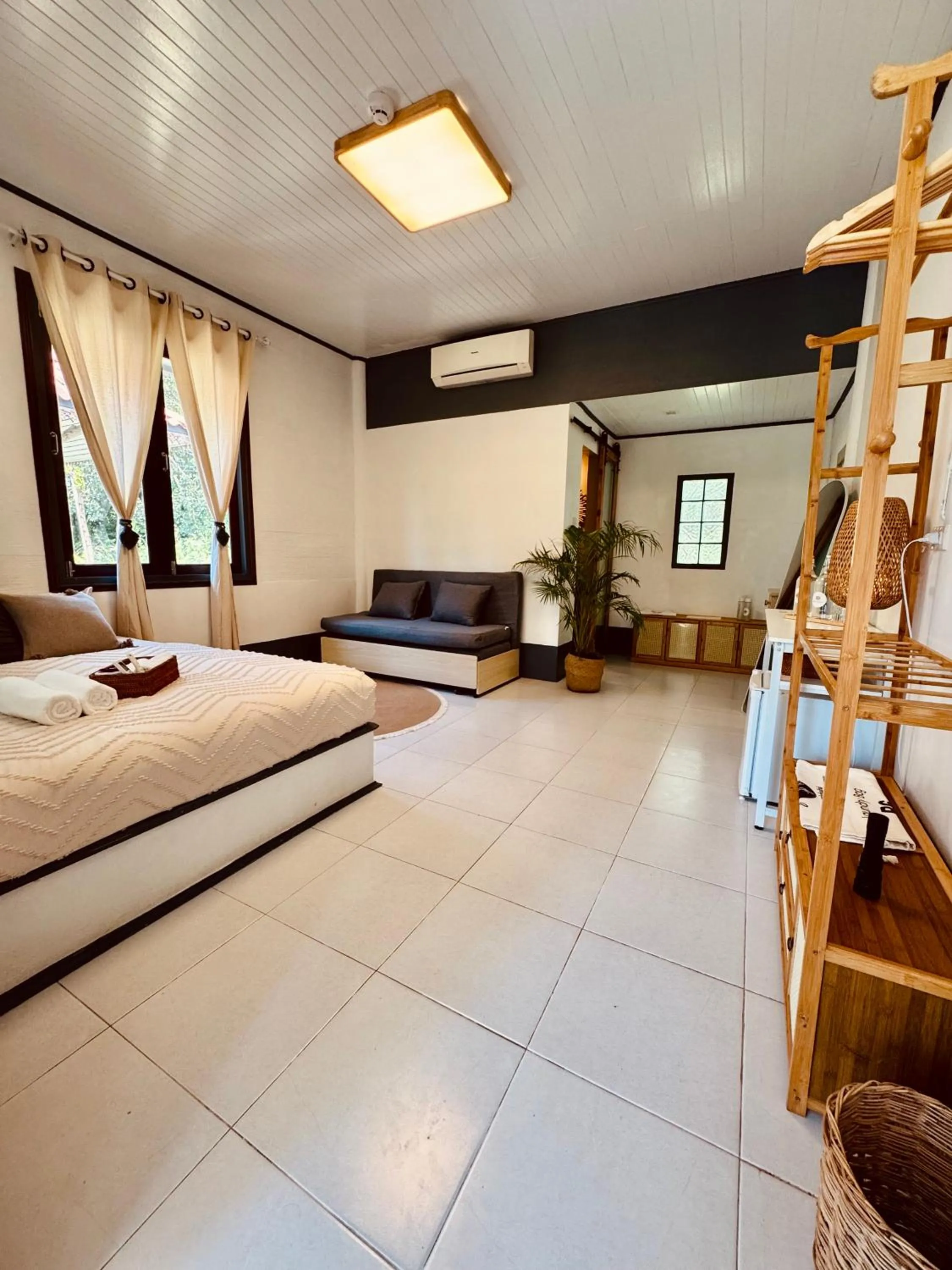 Photo of the whole room, Bed in Koh Kood Garden House