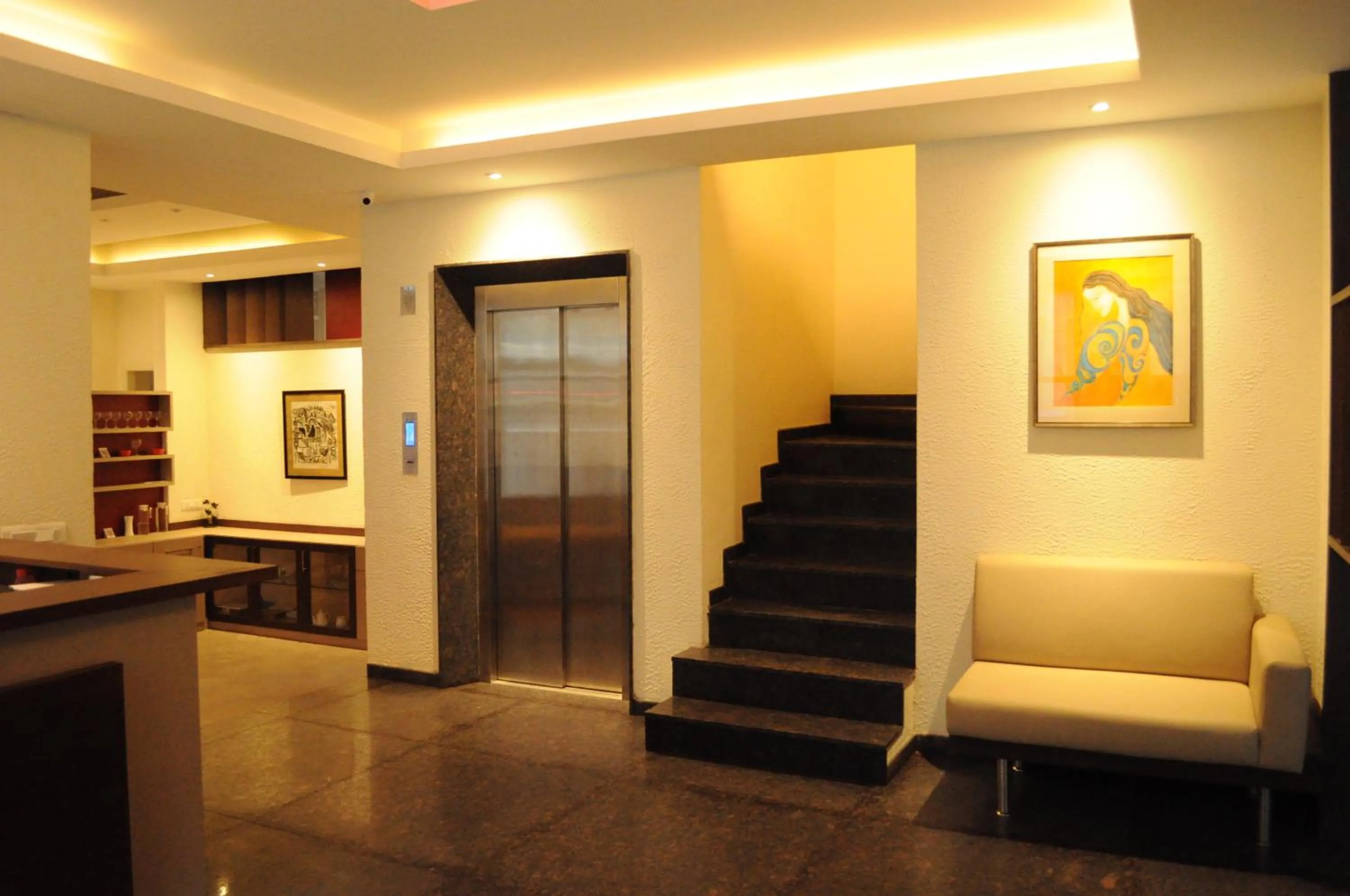 Facade/entrance in Ixora Suites