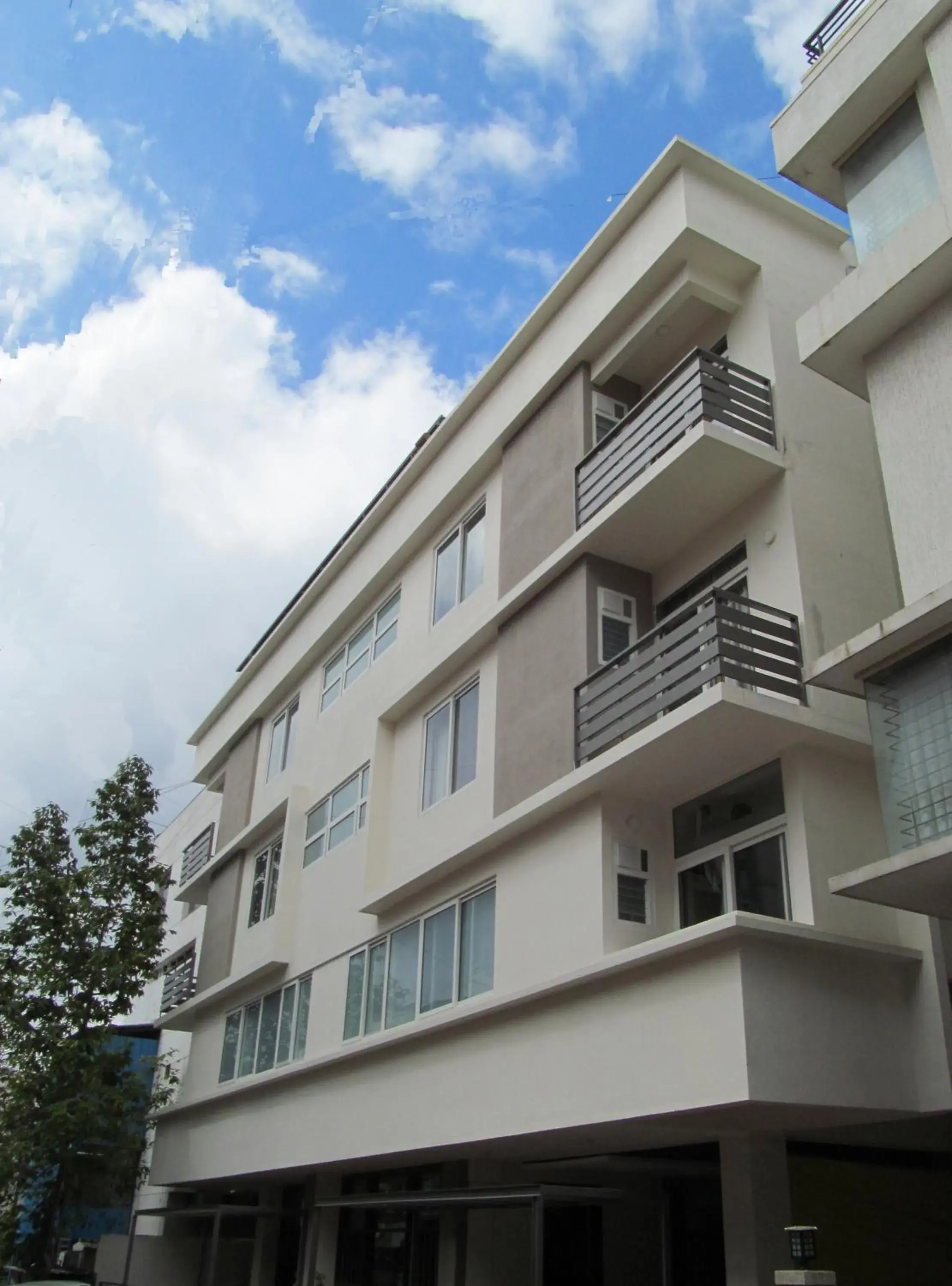 Facade/entrance in Ixora Suites Facade/entrance in Ixora Suites