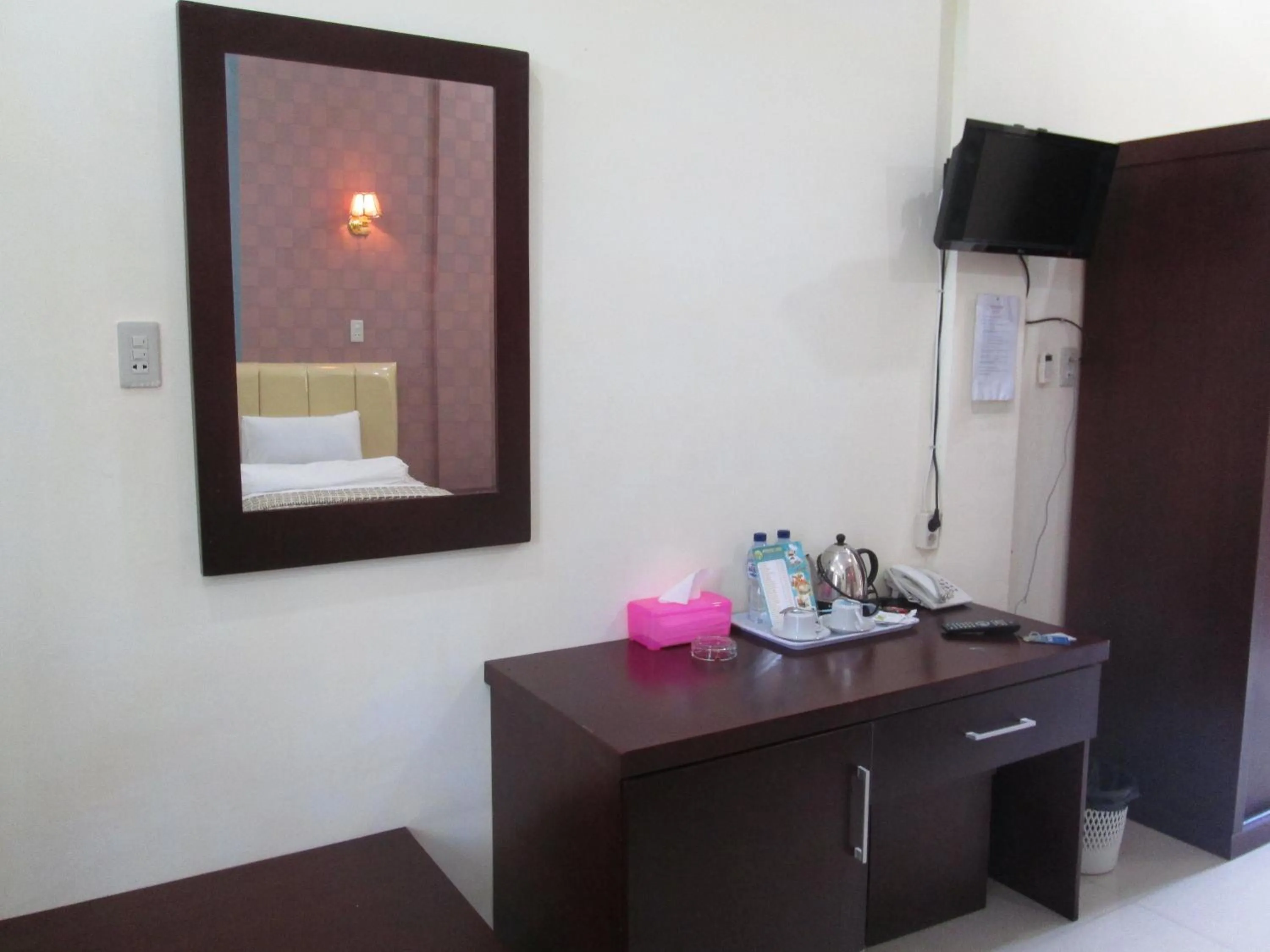 Photo of the whole room in Permata Land Hotel & Resort