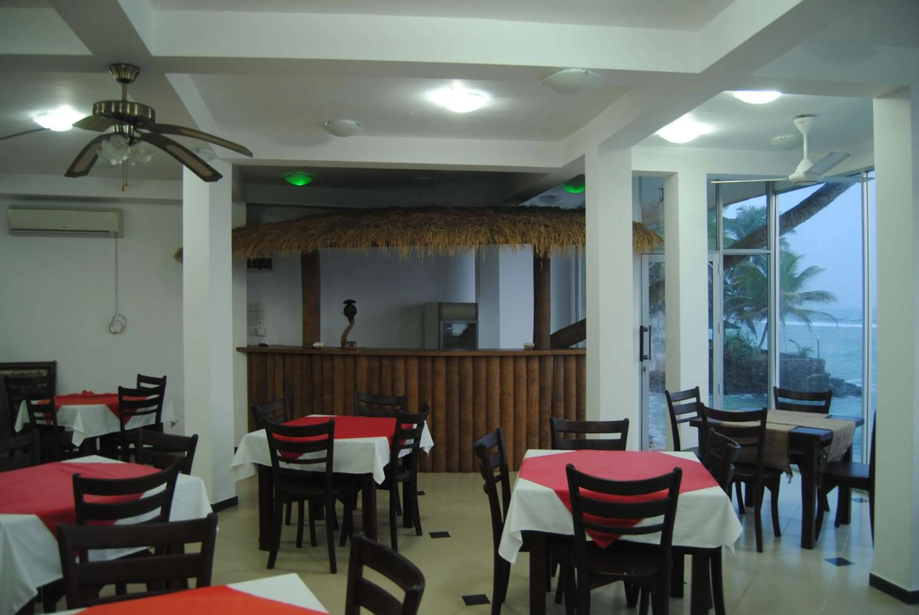 Restaurant/places to eat in La Veranda Di Serena