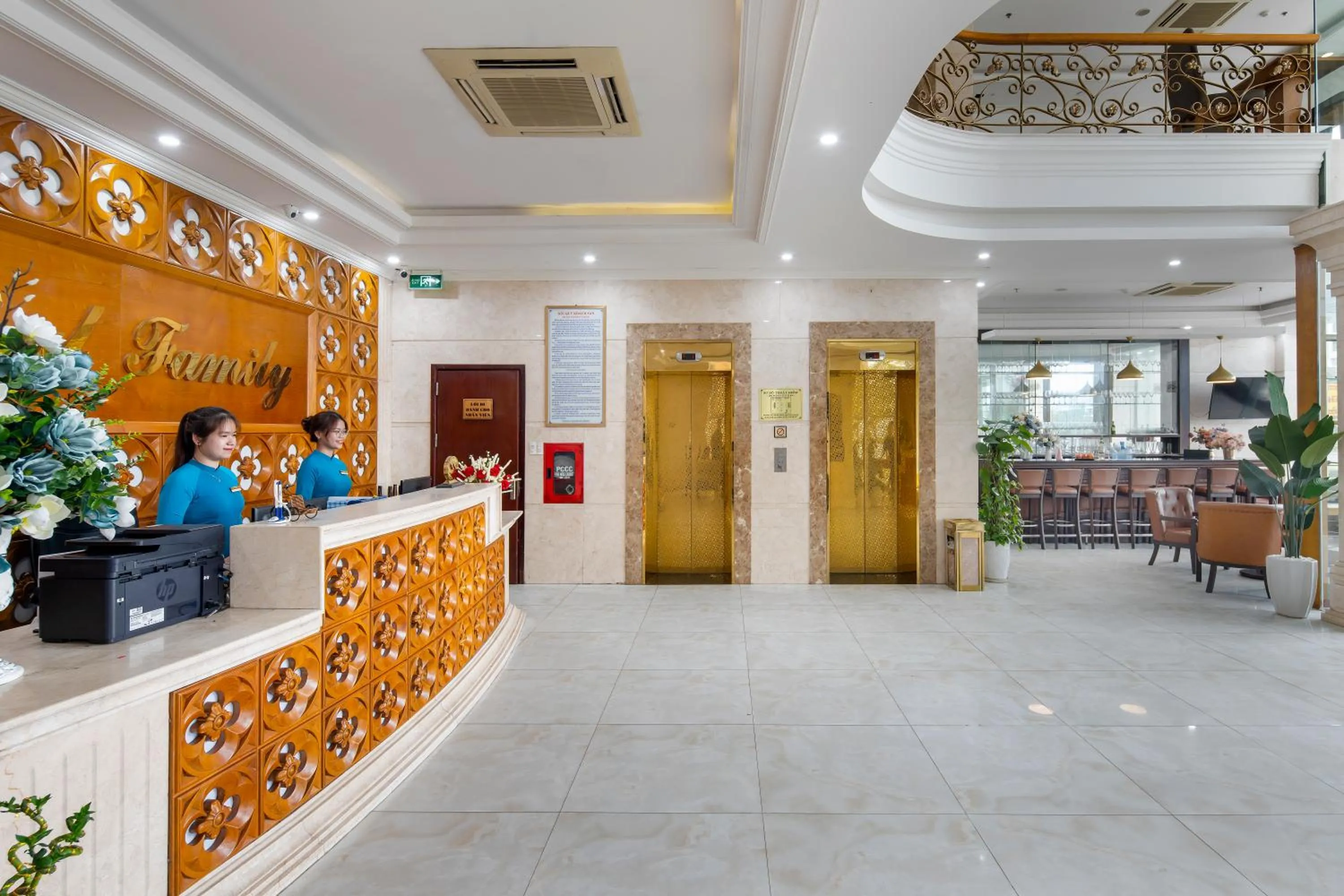 Lobby or reception in Royal Family Hotel