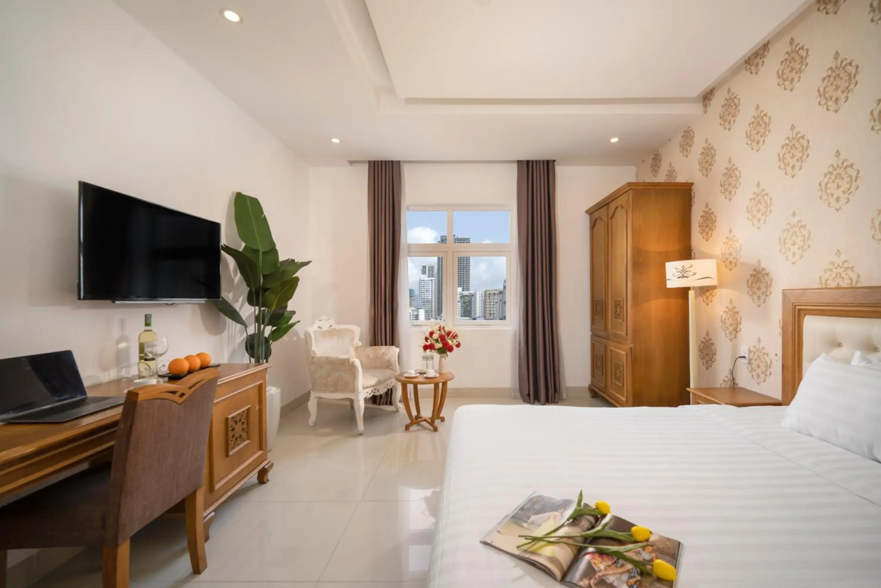 Deluxe Double Room in Royal Family Hotel Deluxe Double Room in Royal Family Hotel