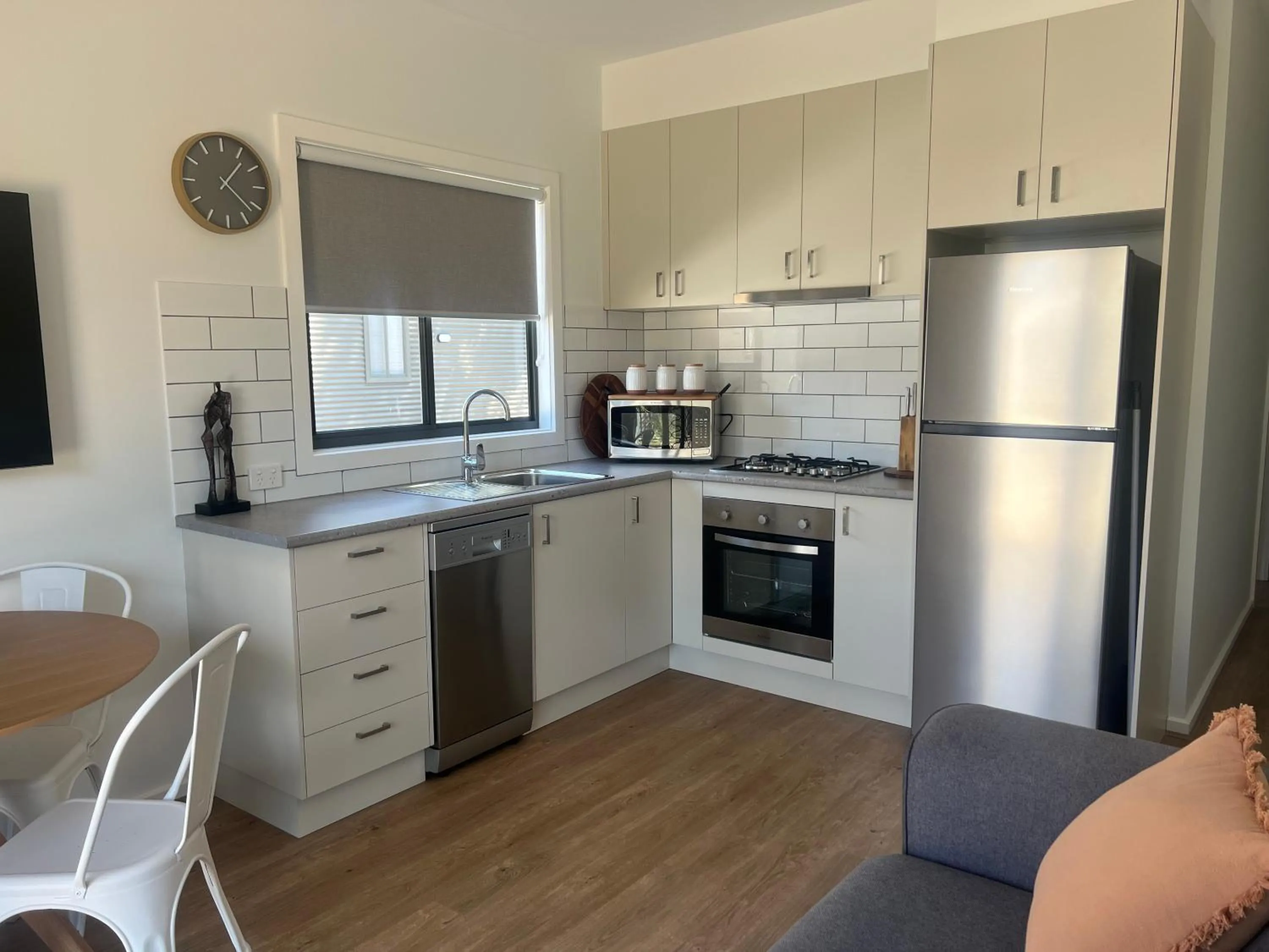 Kitchen or kitchenette in Bundalong Villas