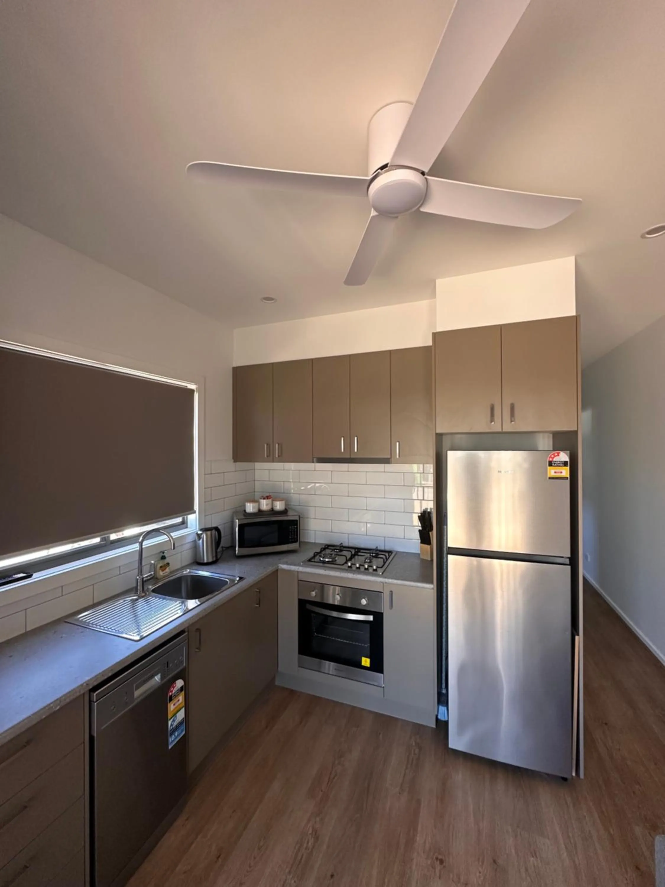 Kitchen or kitchenette in Bundalong Villas