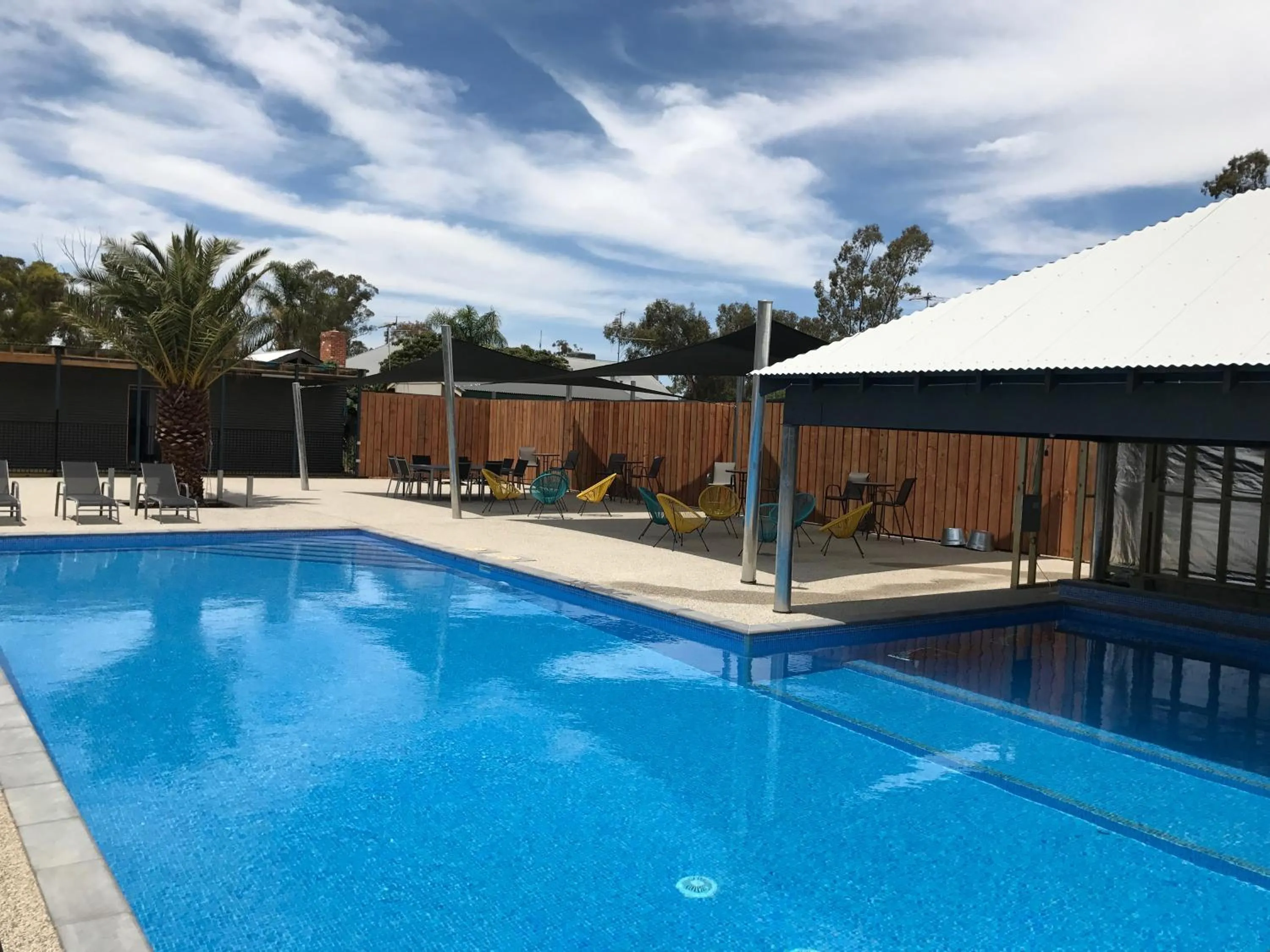 Swimming pool in Bundalong Villas