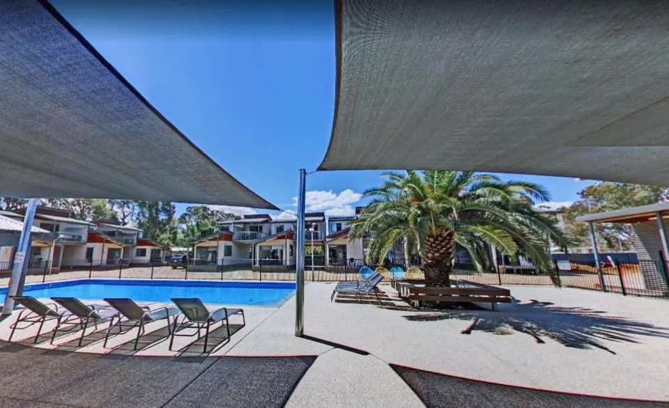 Swimming pool in Bundalong Villas