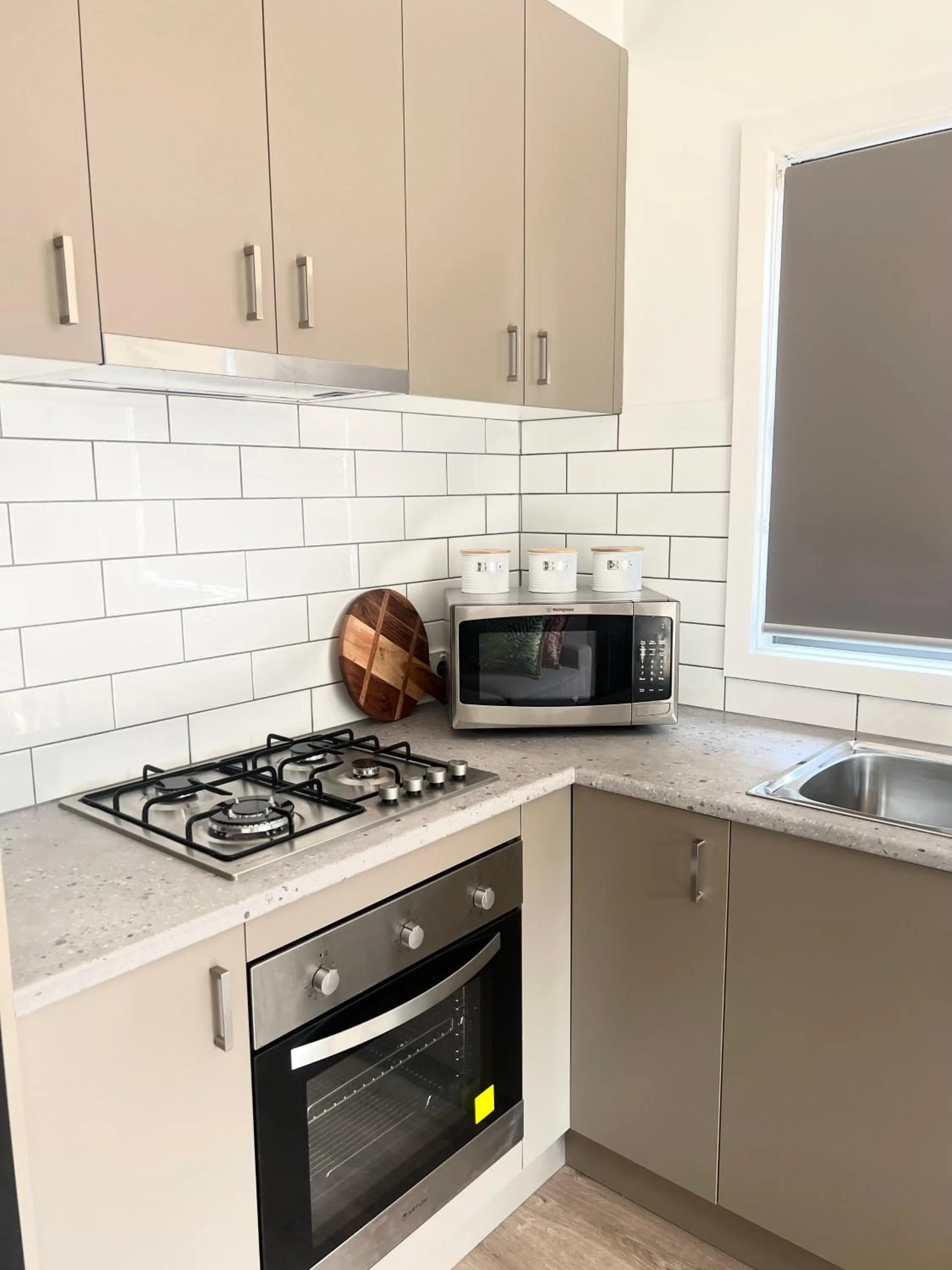 Kitchen or kitchenette in Bundalong Villas
