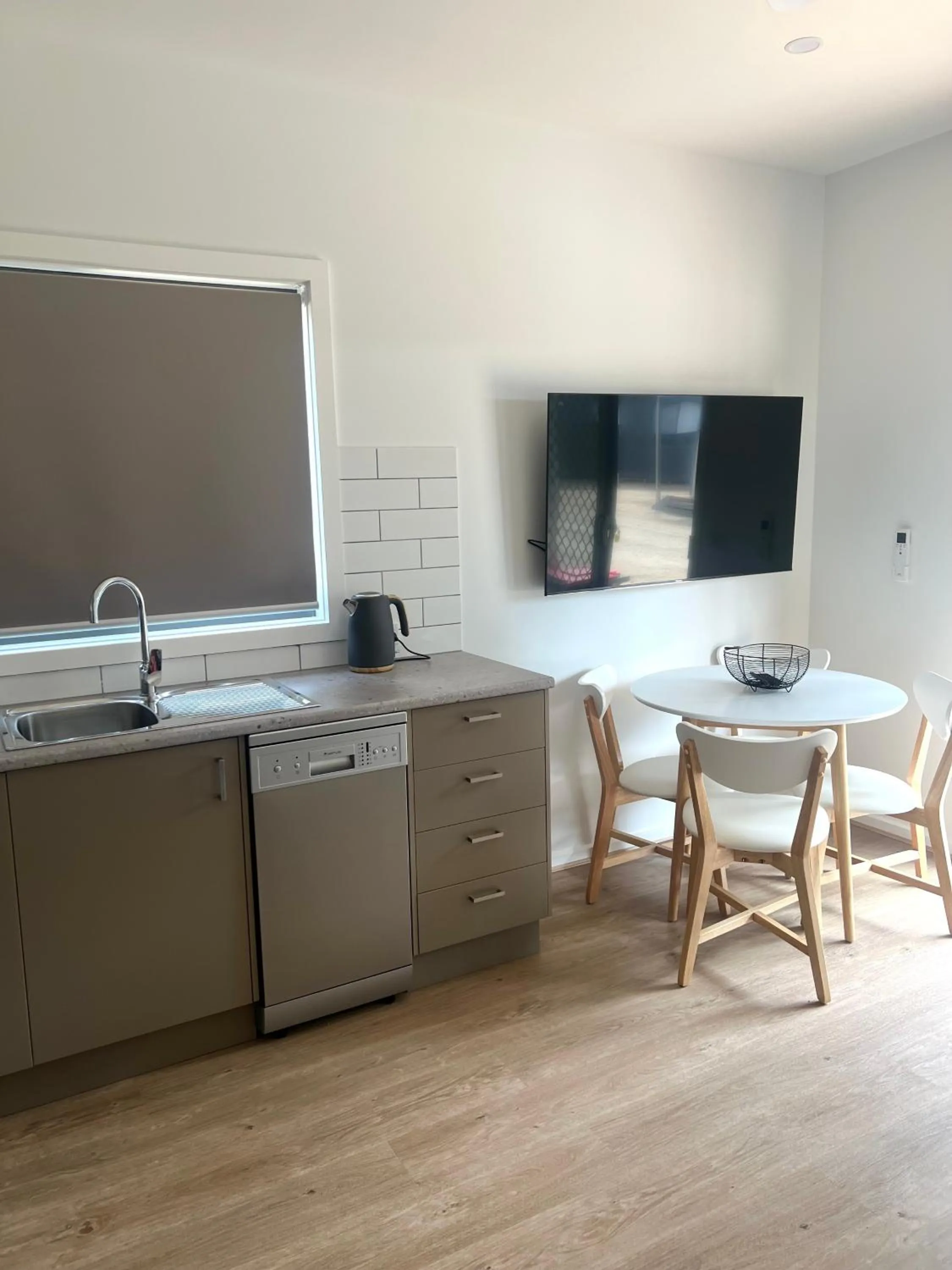 Kitchen or kitchenette in Bundalong Villas