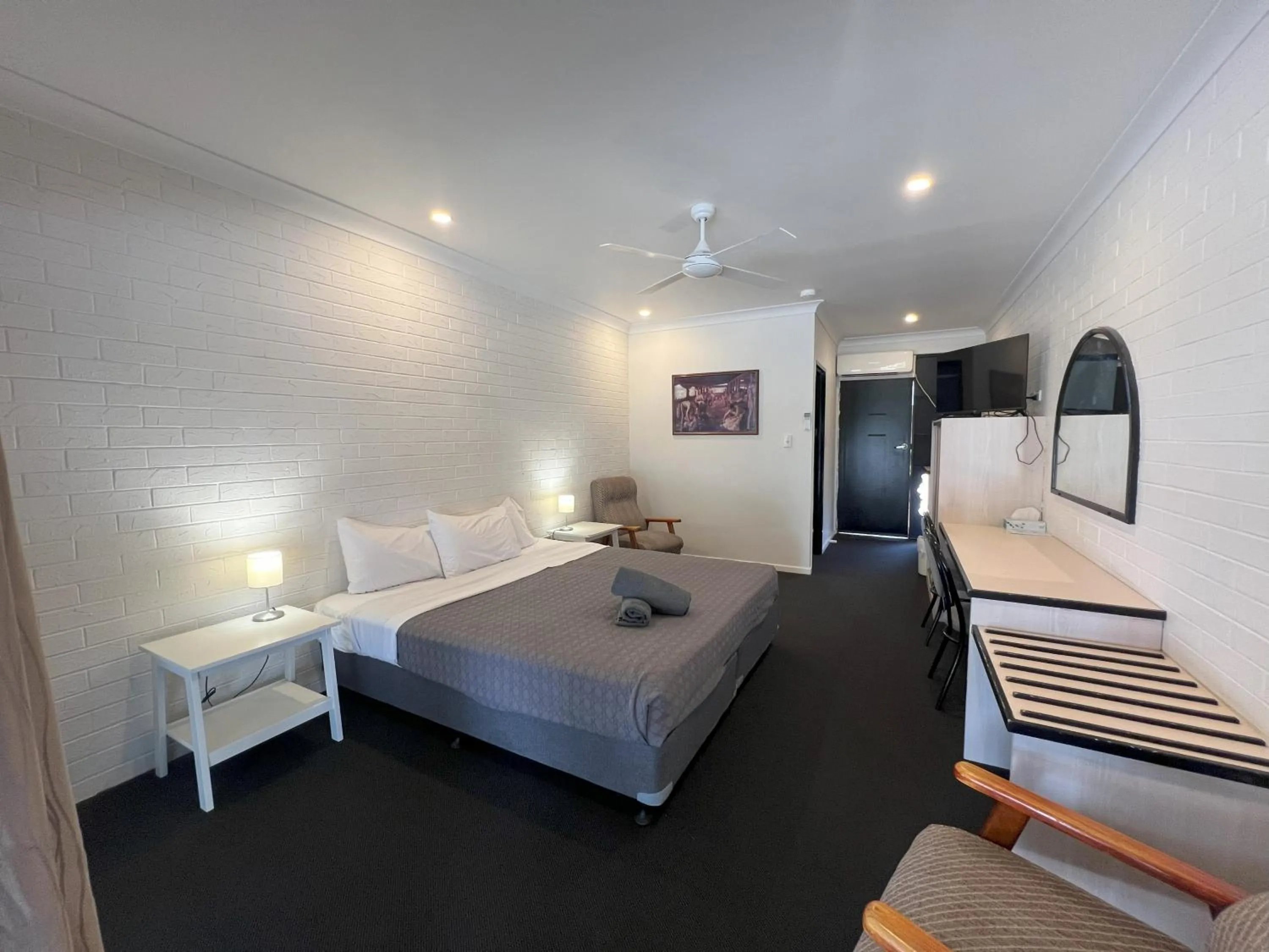 Bed in Abajaz Motor Inn