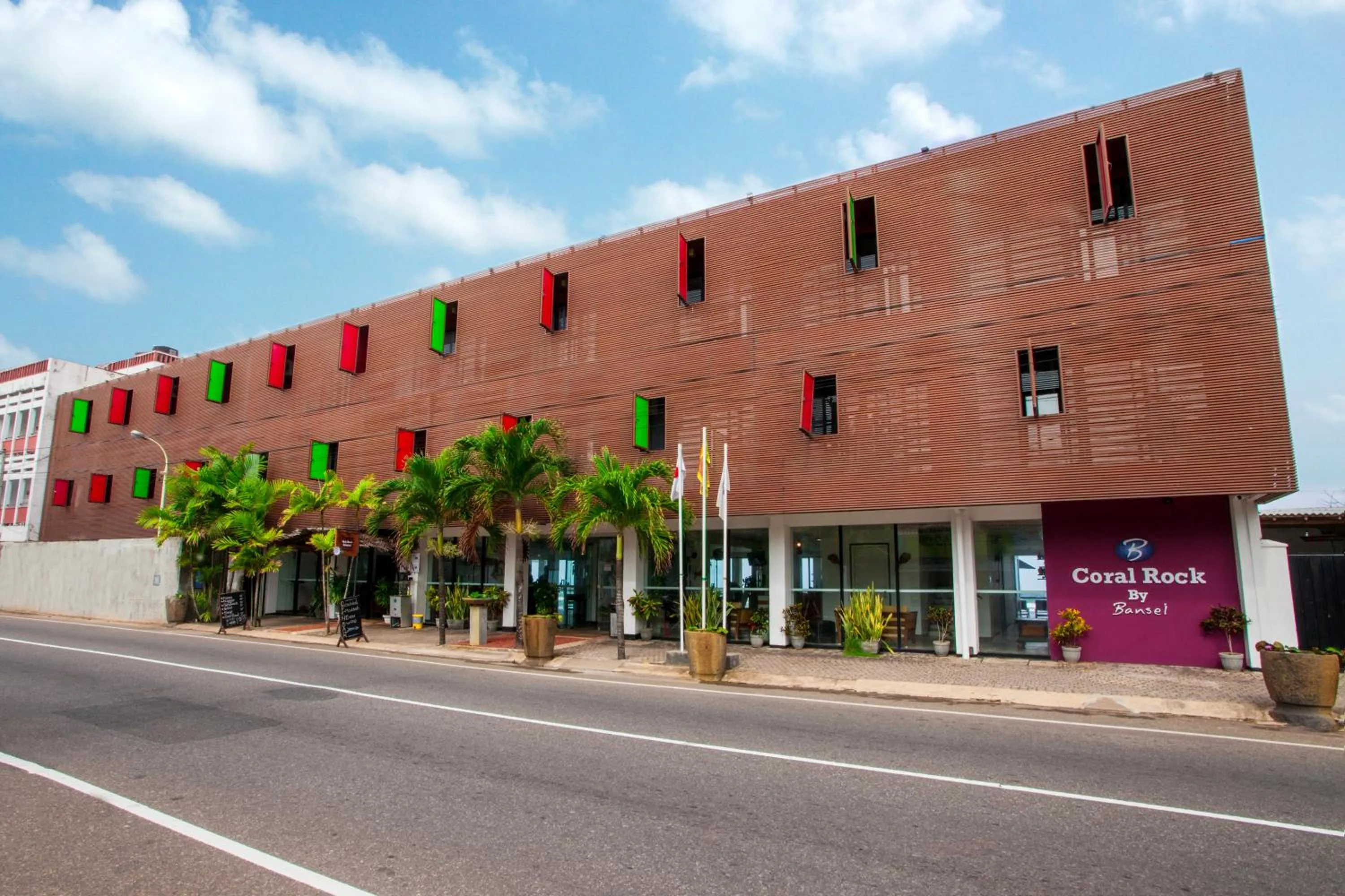 Property building in Coral Rock by Bansei