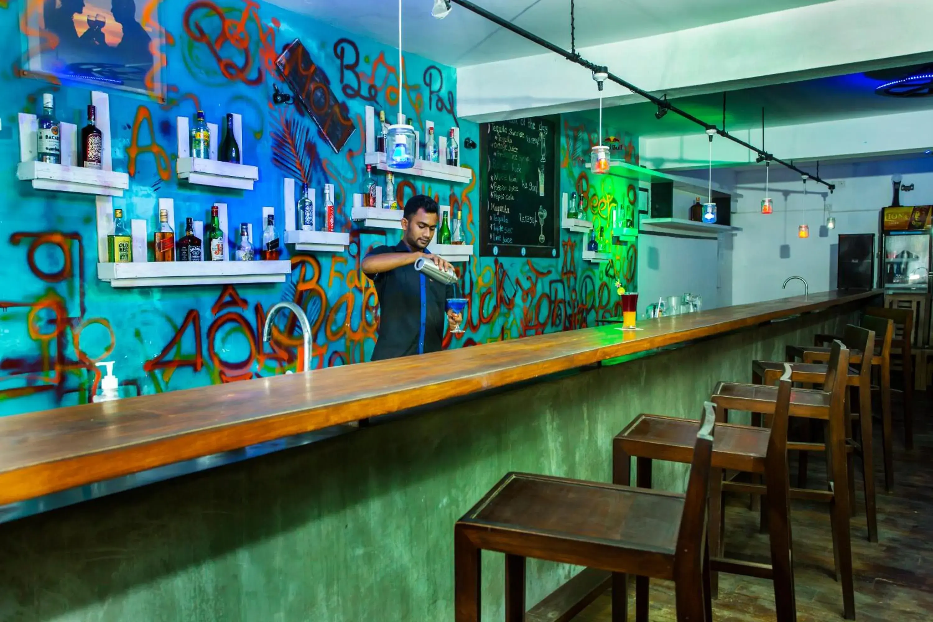 Lounge or bar in Coral Rock by Bansei Lounge or bar in Coral Rock by Bansei