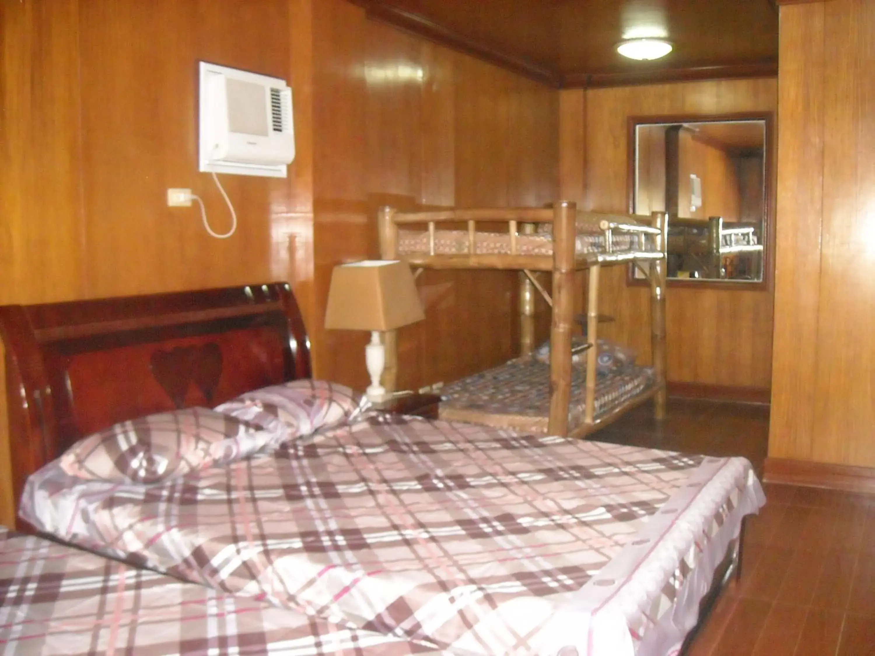 Photo of the whole room, Bed in Cebu Guest Inn Photo of the whole room, Bed in Cebu Guest Inn