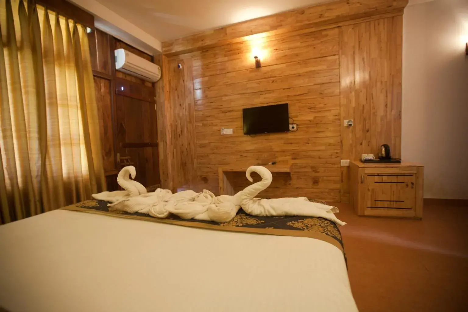 Bedroom, Bed in Symphony Palms Beach Resort And Spa Bedroom, Bed in Symphony Palms Beach Resort And Spa