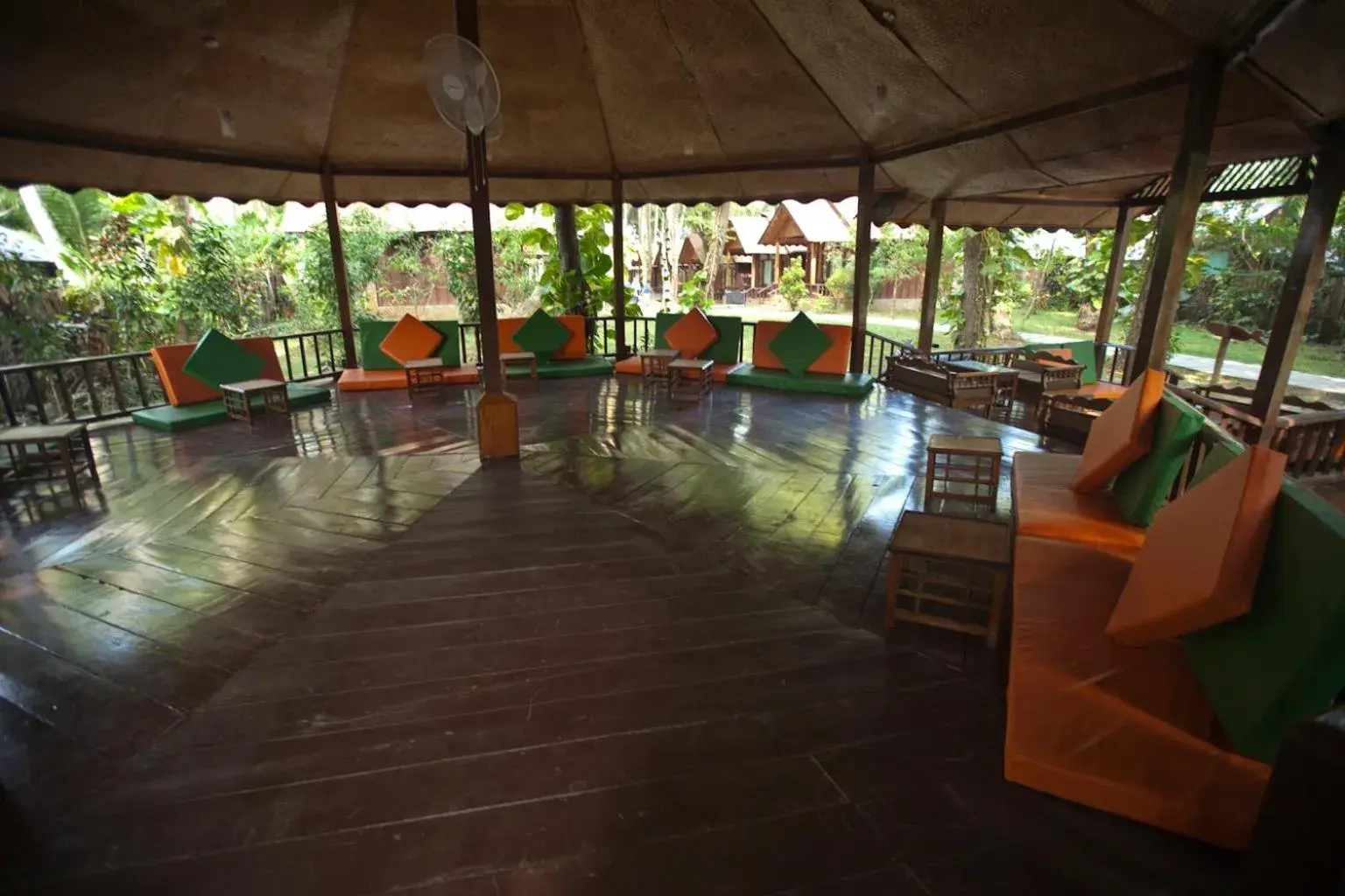 Restaurant/places to eat in Symphony Palms Beach Resort And Spa Restaurant/places to eat in Symphony Palms Beach Resort And Spa