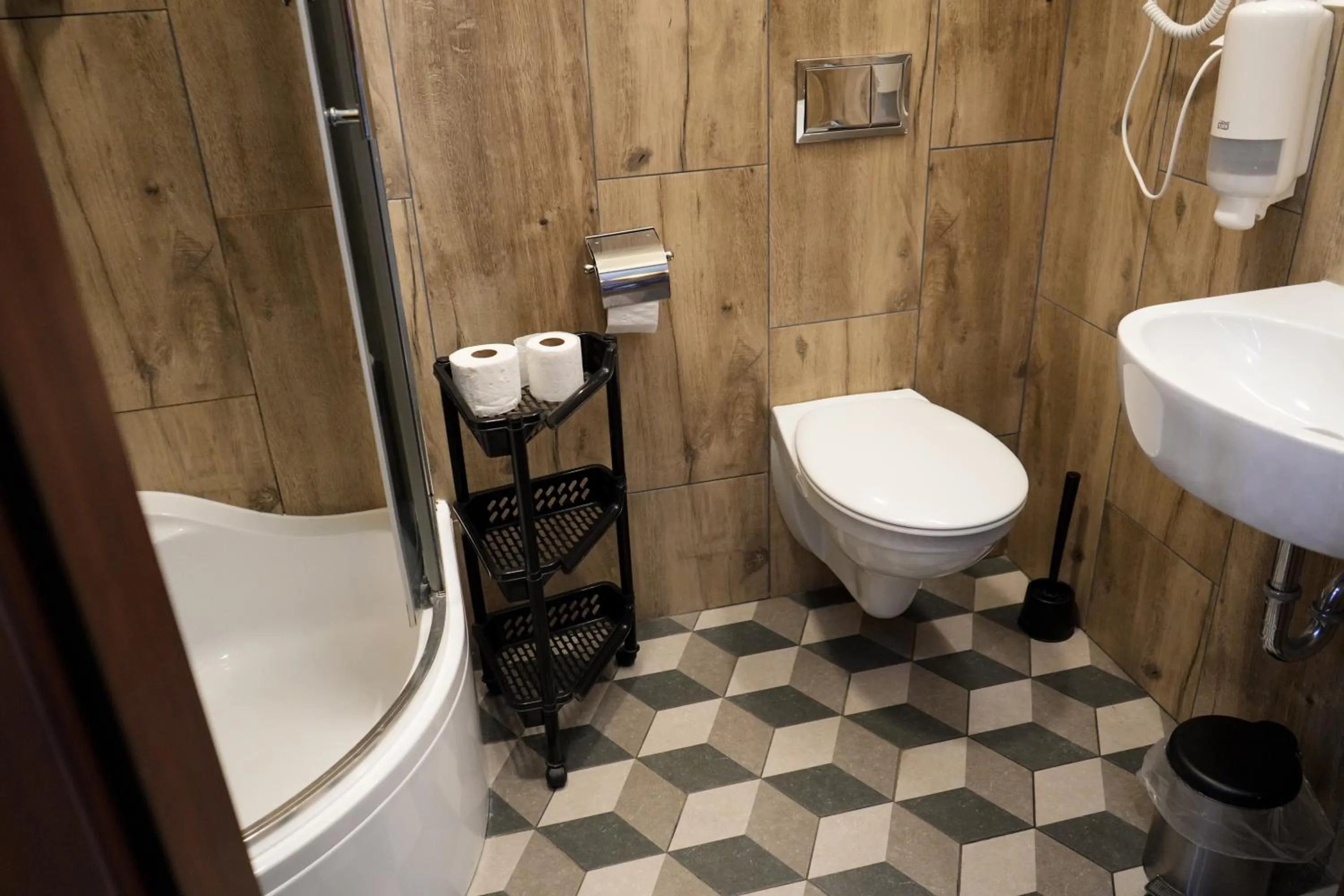 Shower in New Adler Bed & Breakfast