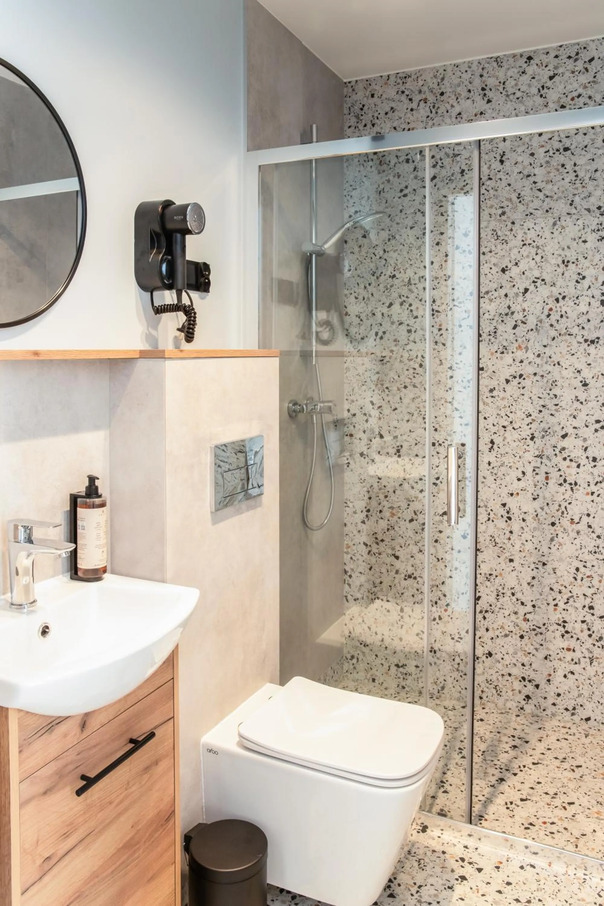 Shower in New Adler Bed & Breakfast