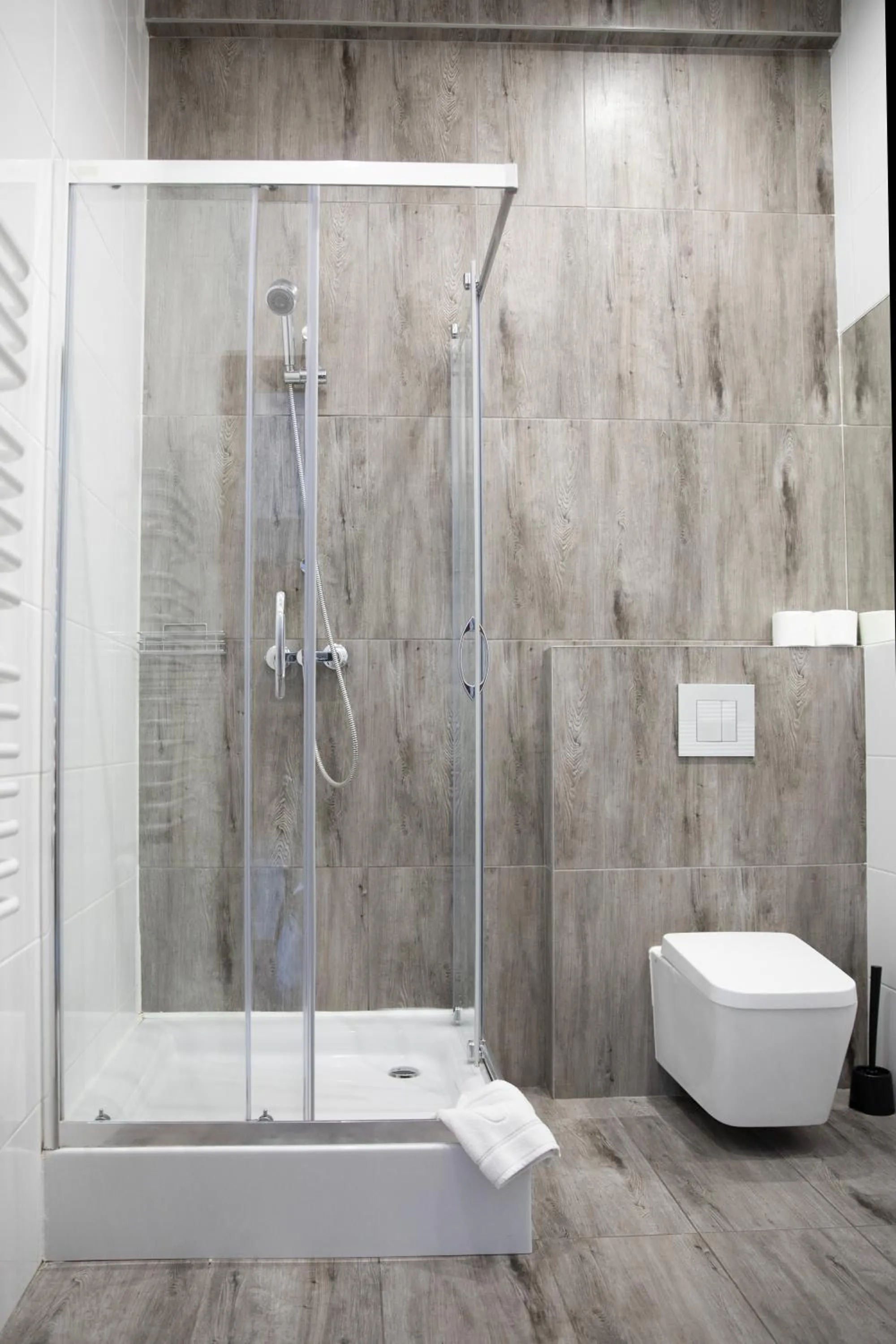 Shower in New Adler Bed & Breakfast