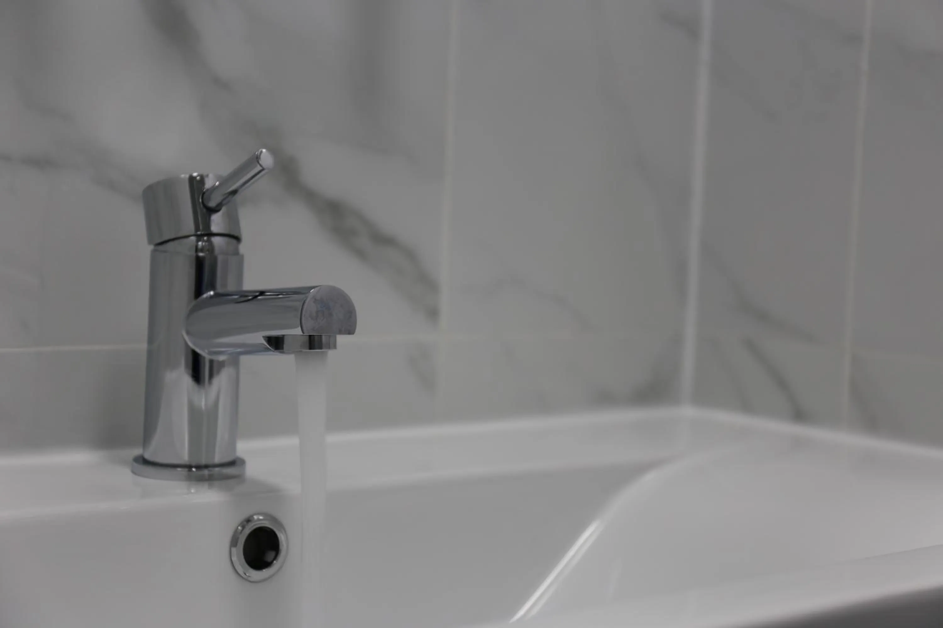 Bathroom in Elstree Inn