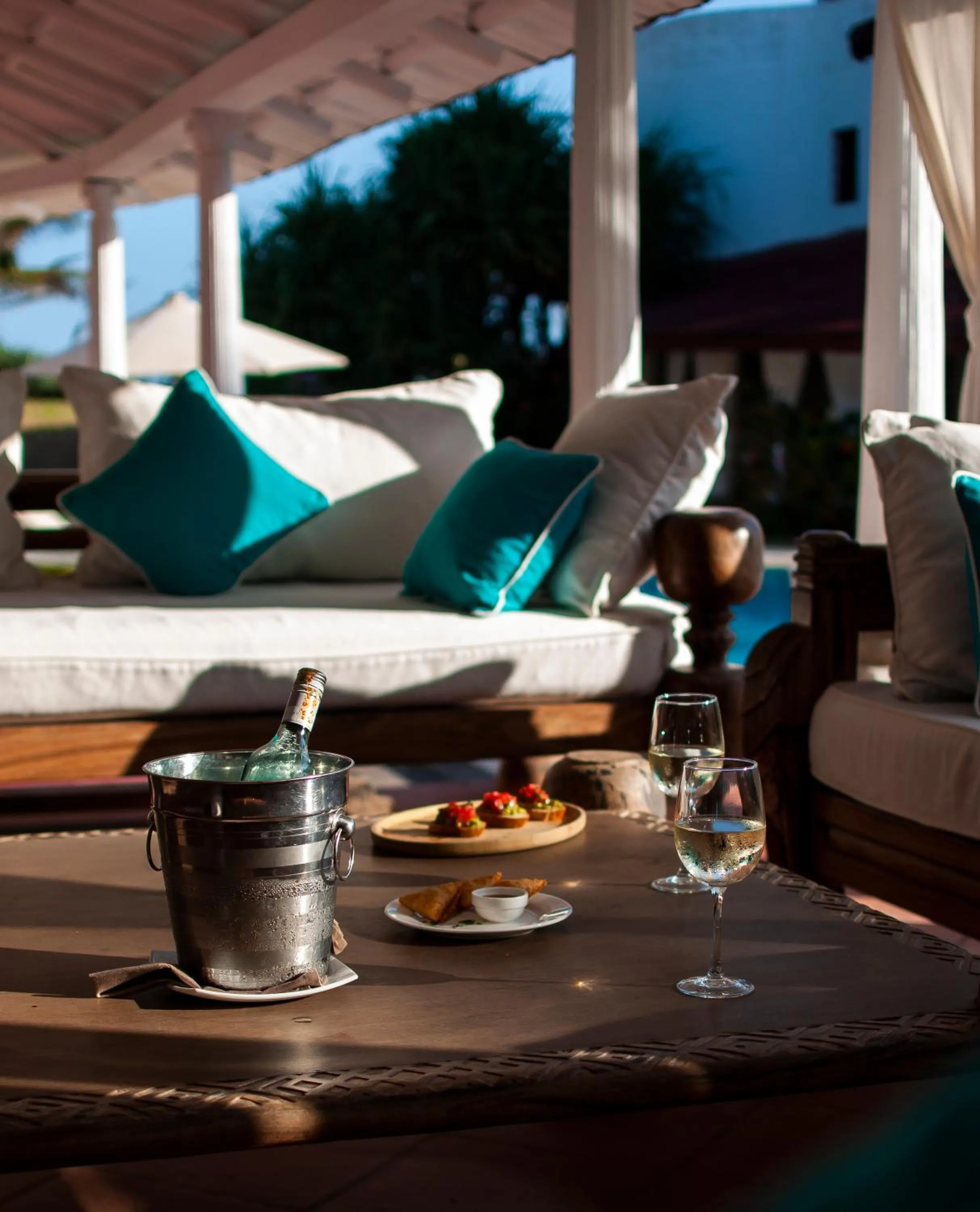 Food and drinks in Kobe Suite Resort