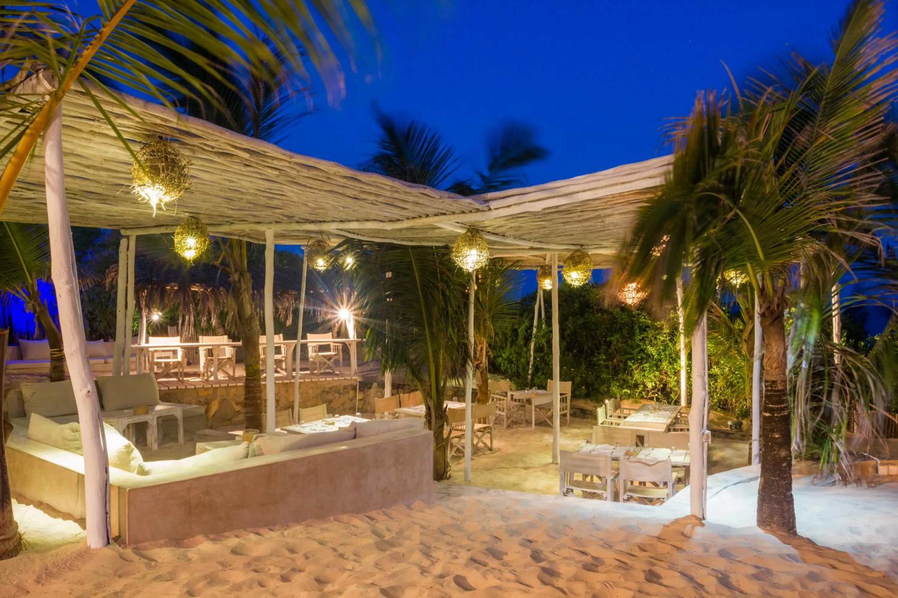 Restaurant/places to eat in Kobe Suite Resort